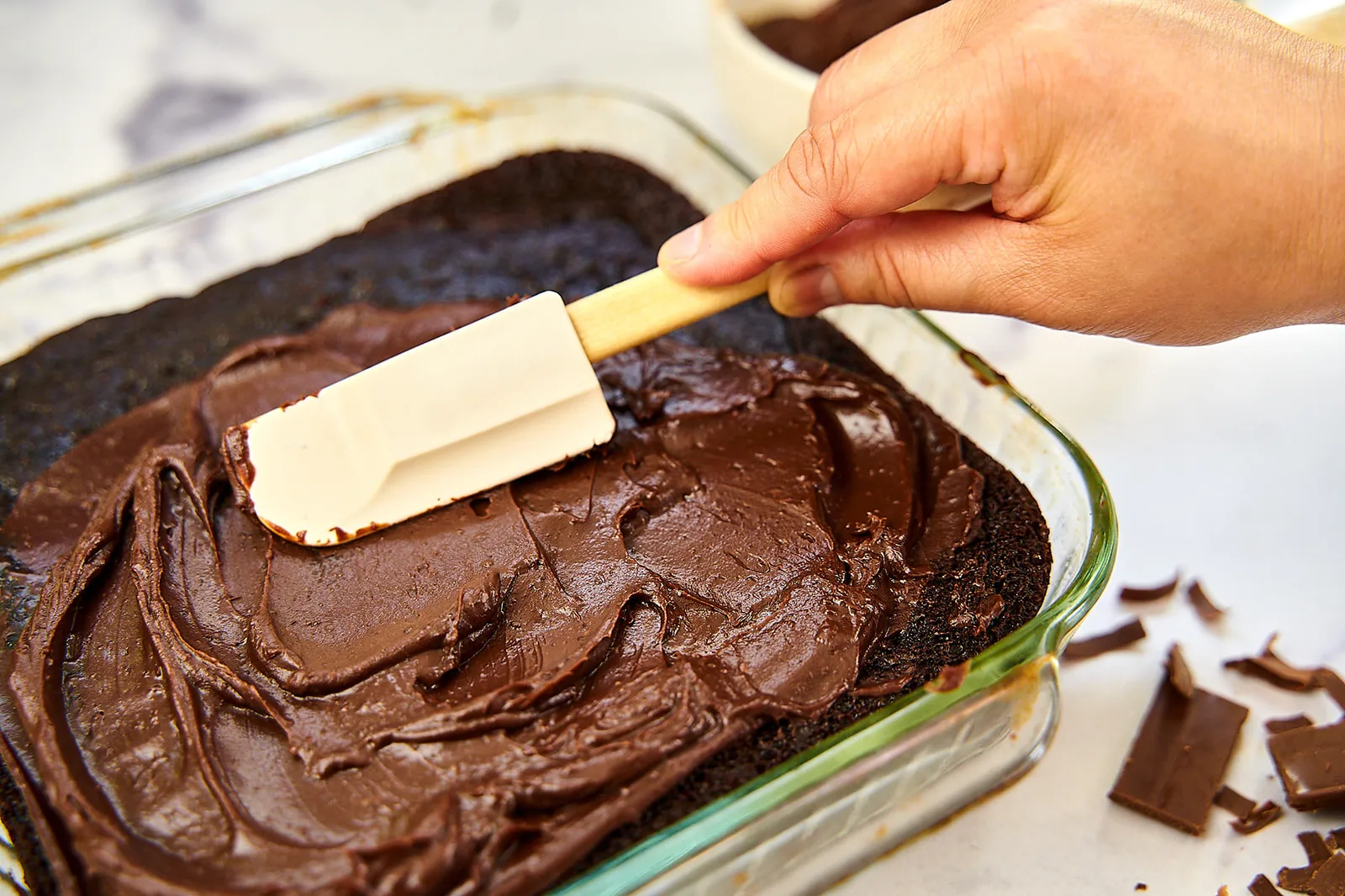 chocolate-mayonnaise-snack-cake
