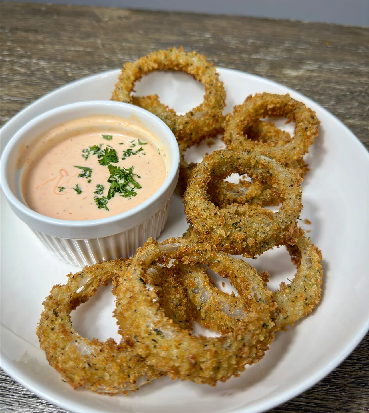 homemade-appetizer-style-onion-rings