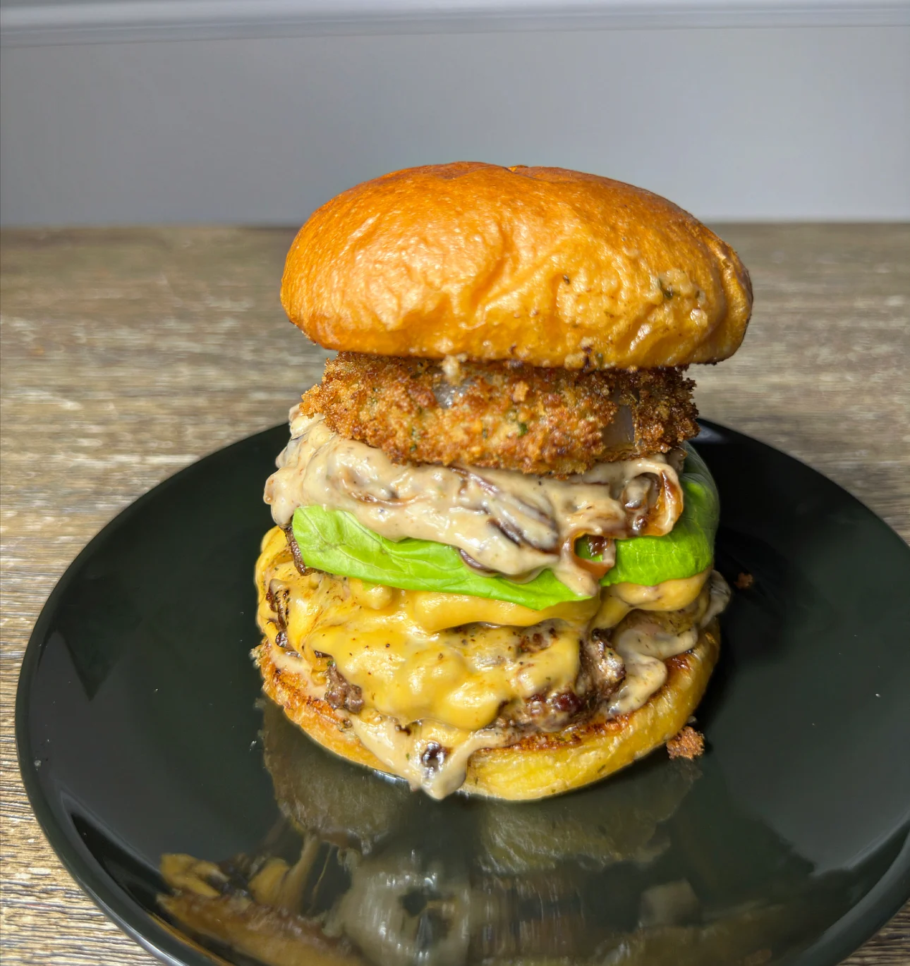 french-onion-cheeseburger