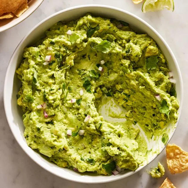 guacamole-dip