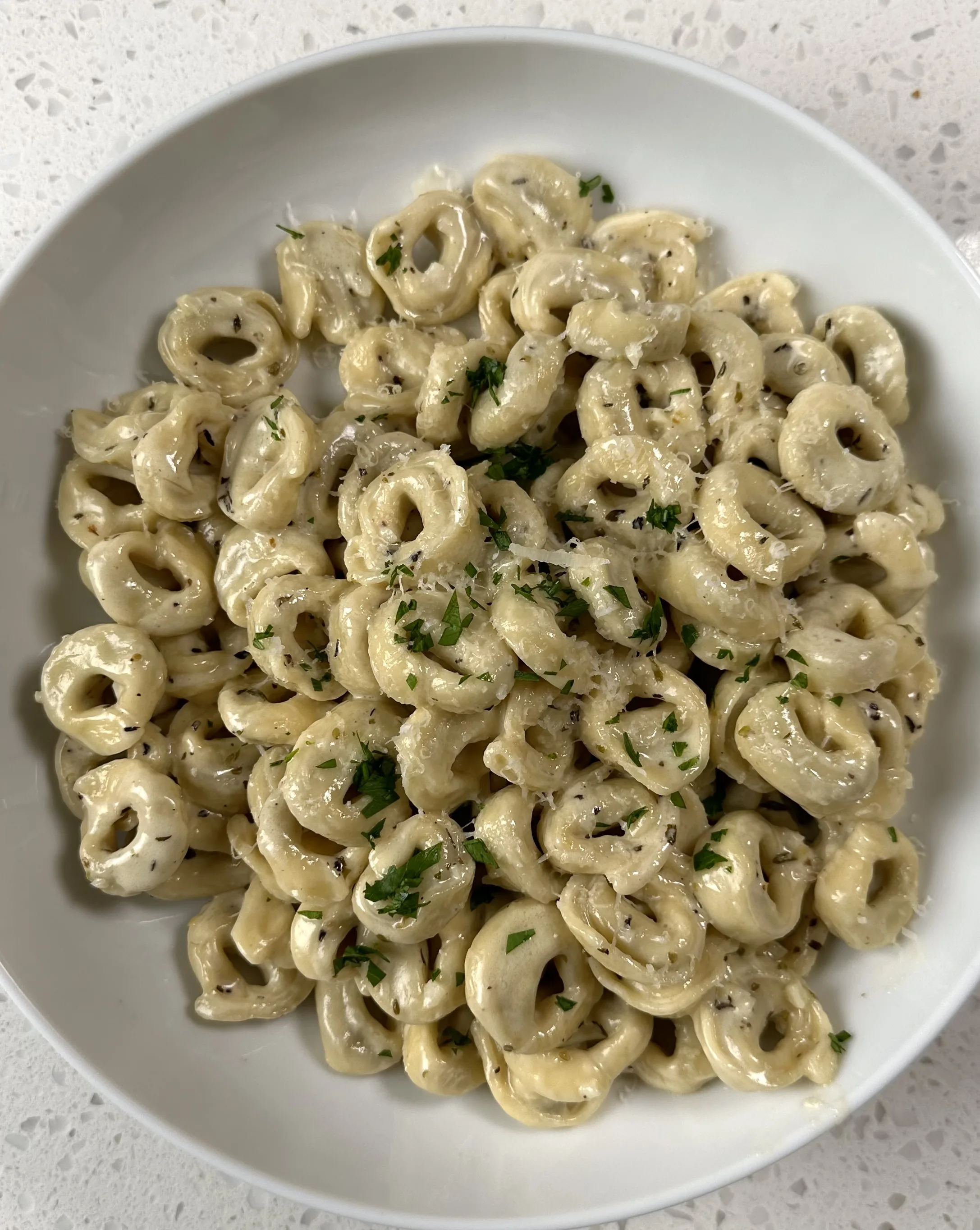 creamy-garlic-tortellini