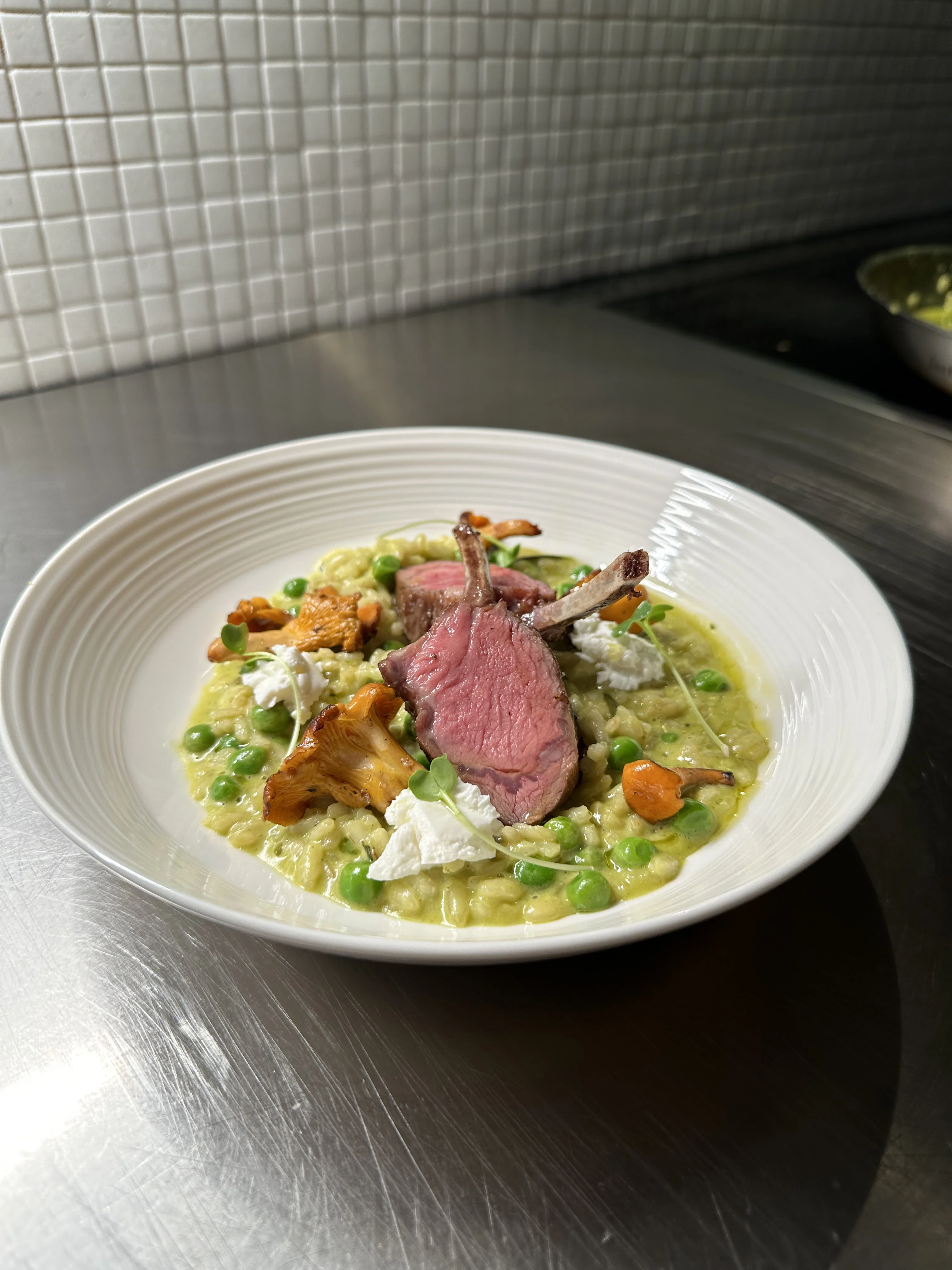 basil-pea-and-zucchini-risotto-with-slow-cooked-lamb-(vegetarian-option-available)