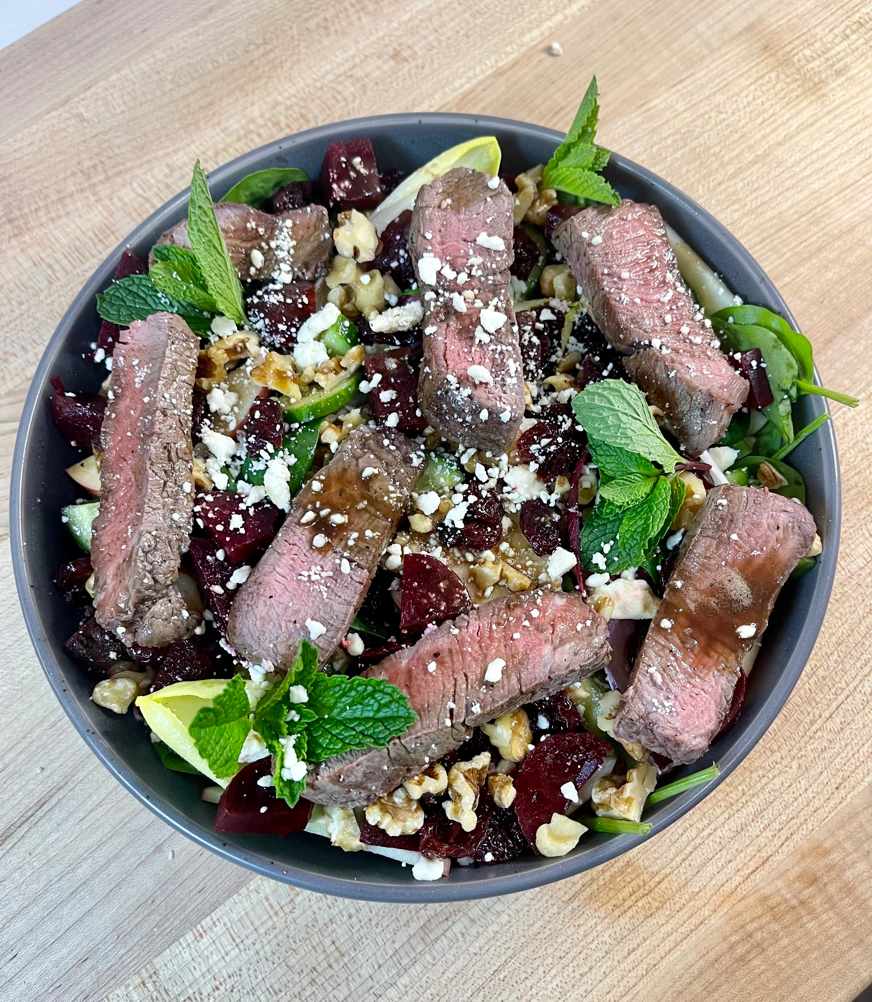 balsamic-steak-and-spinach-salad