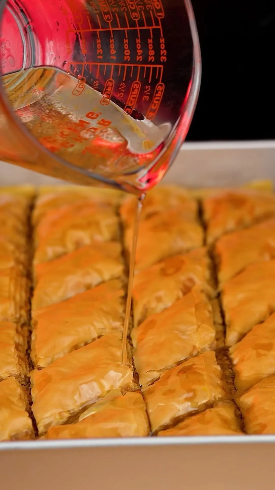 baklava-filled-with-pistachios-and-walnuts