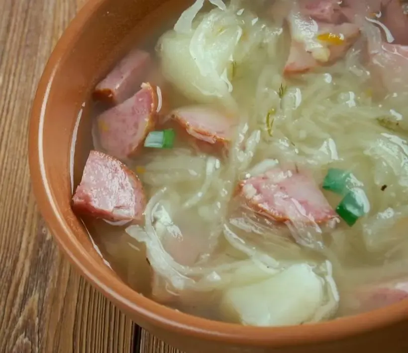 sauerkrautsuppe-sauerkraut-soup
