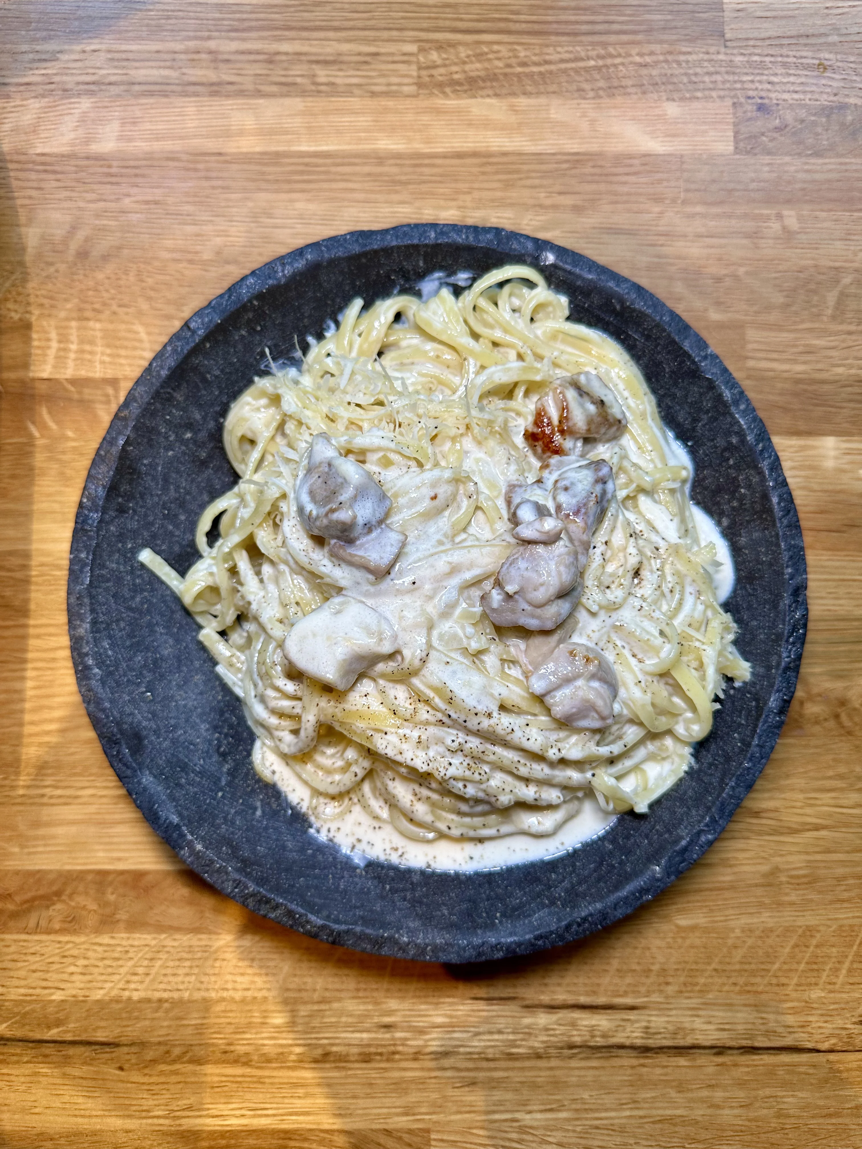pasta-en-salsa-blanca-pasta-in-white-sauce