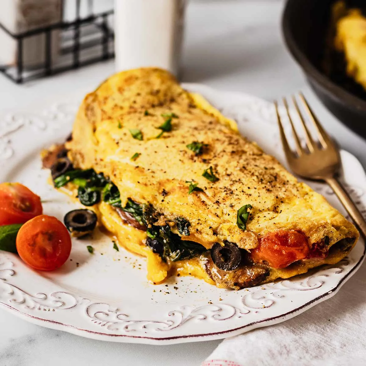 mediterranean-mushroom-omelette