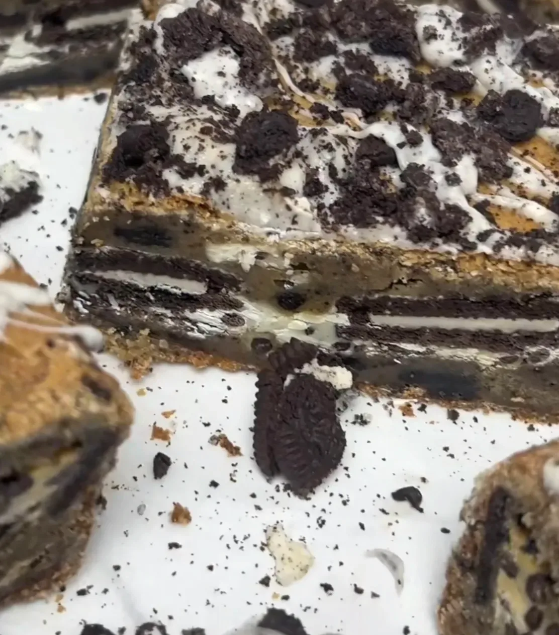 oreo-overload-crack-bar