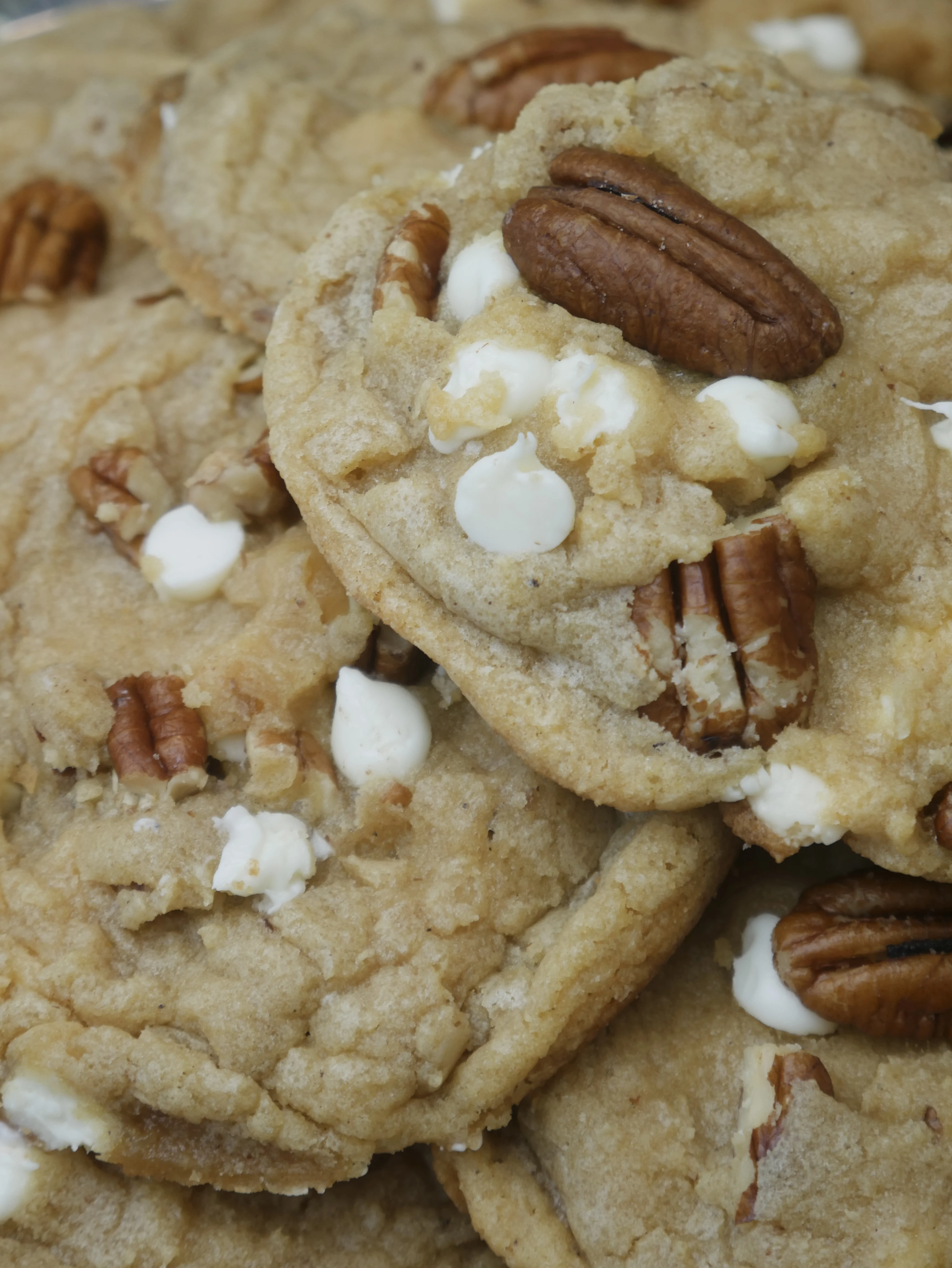 white-chocolate-butter-pecan-cookies