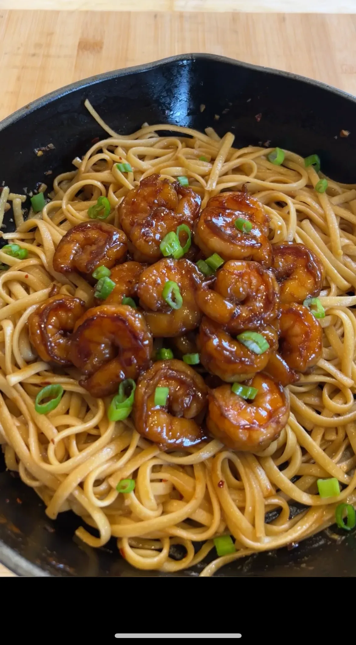 honey-garlic-shrimp-w-garlic-noodles