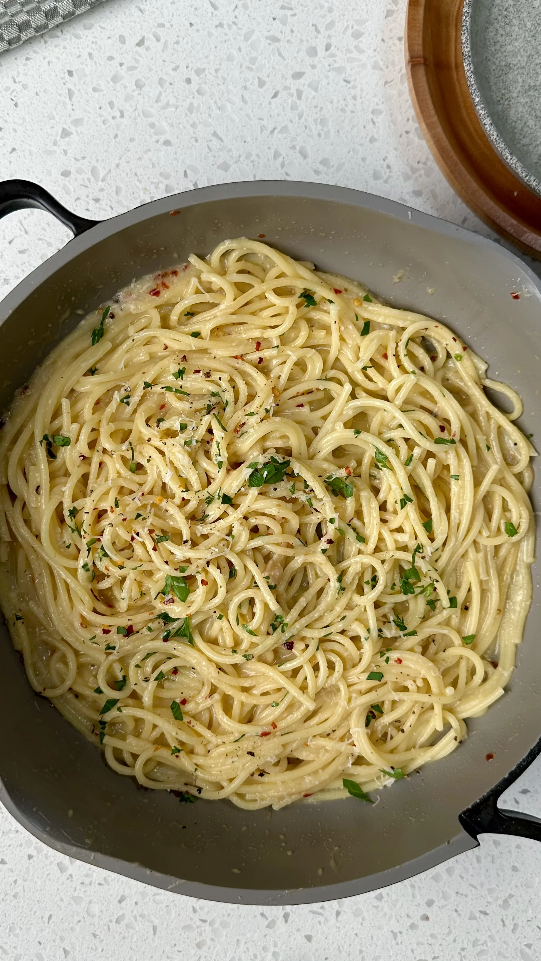 garlic-confit-spaghetti