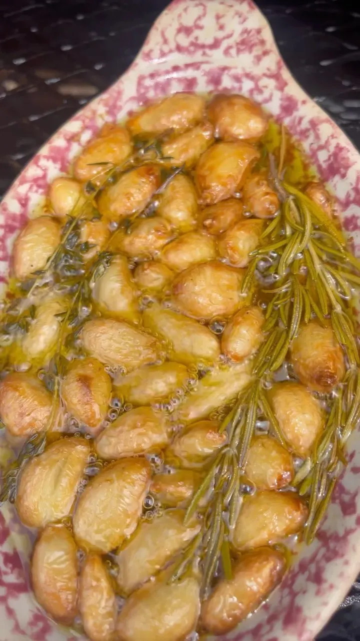 smoked-garlic-confit