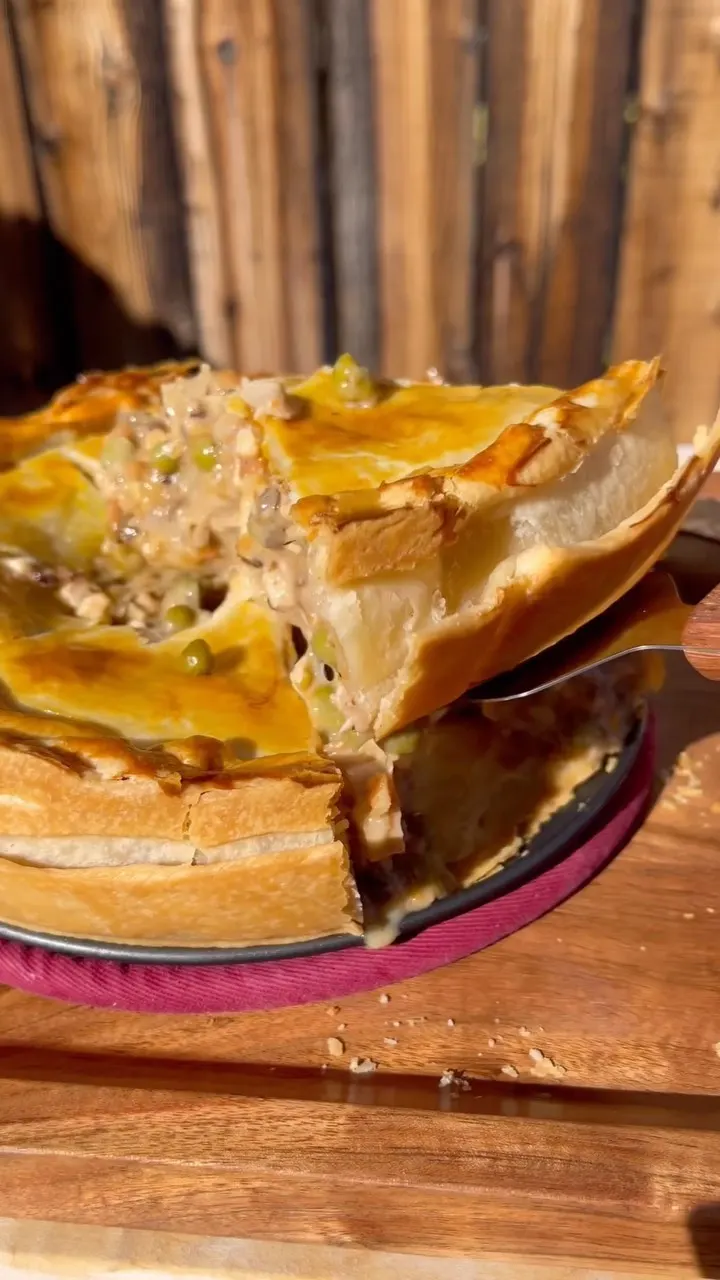 leftover-turkey-pot-pie
