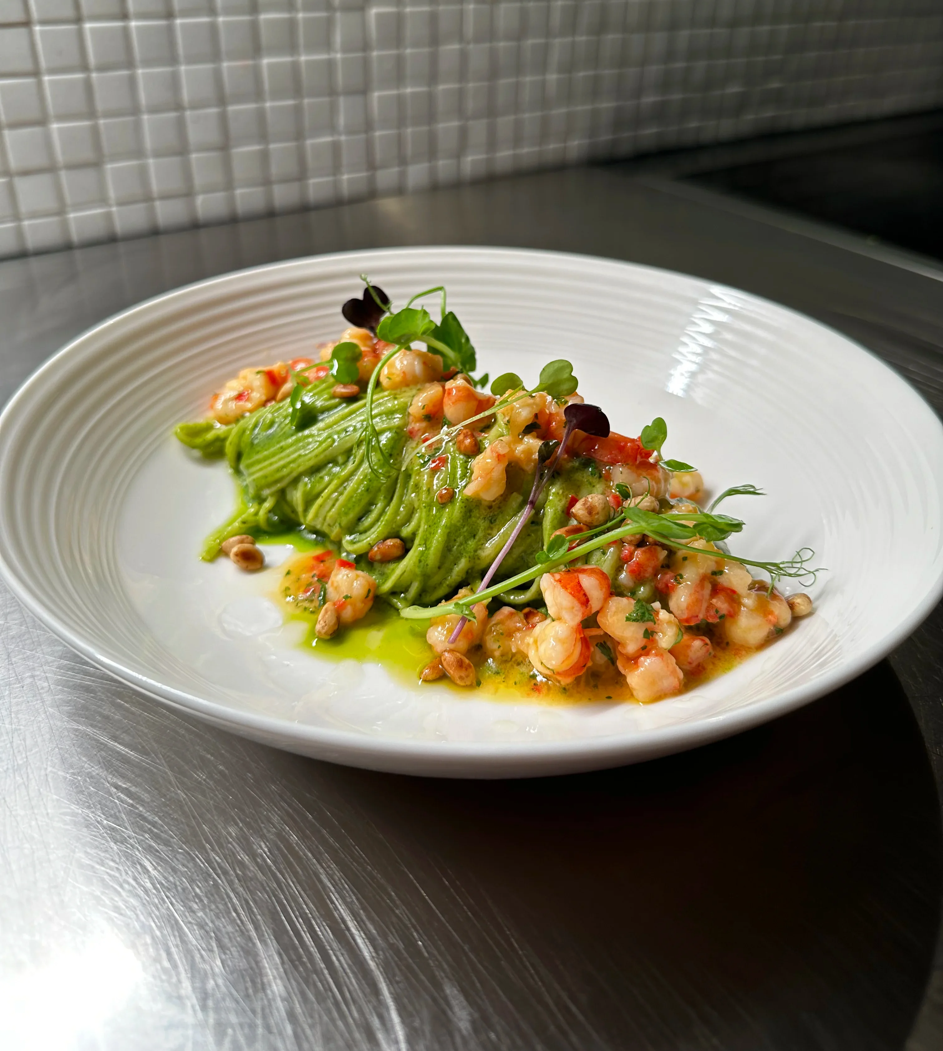 pesto-pasta-with-chilli-and-wine-prawns-(vegetarian-option-available)