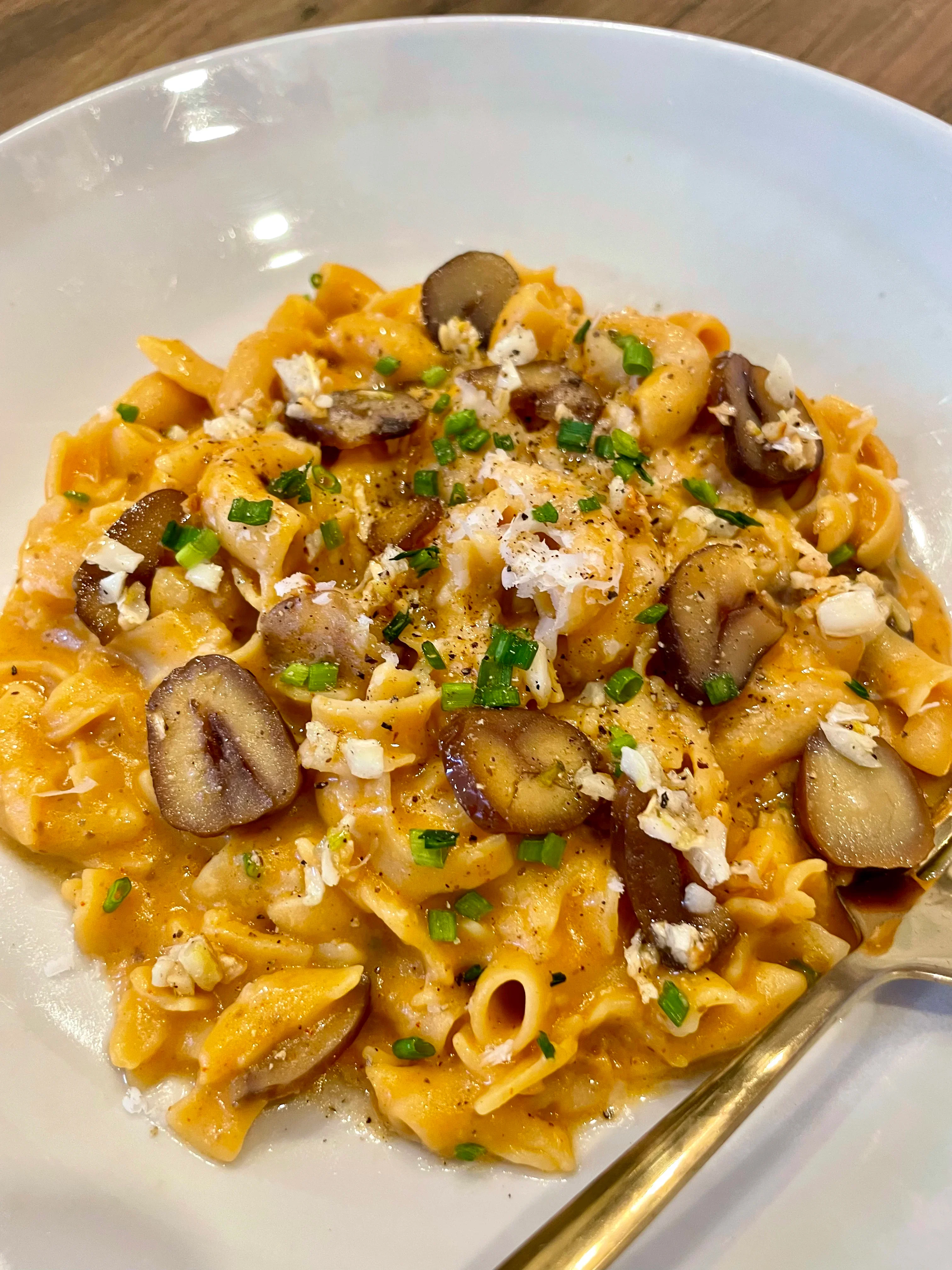 gochujang-pasta-with-chestnut