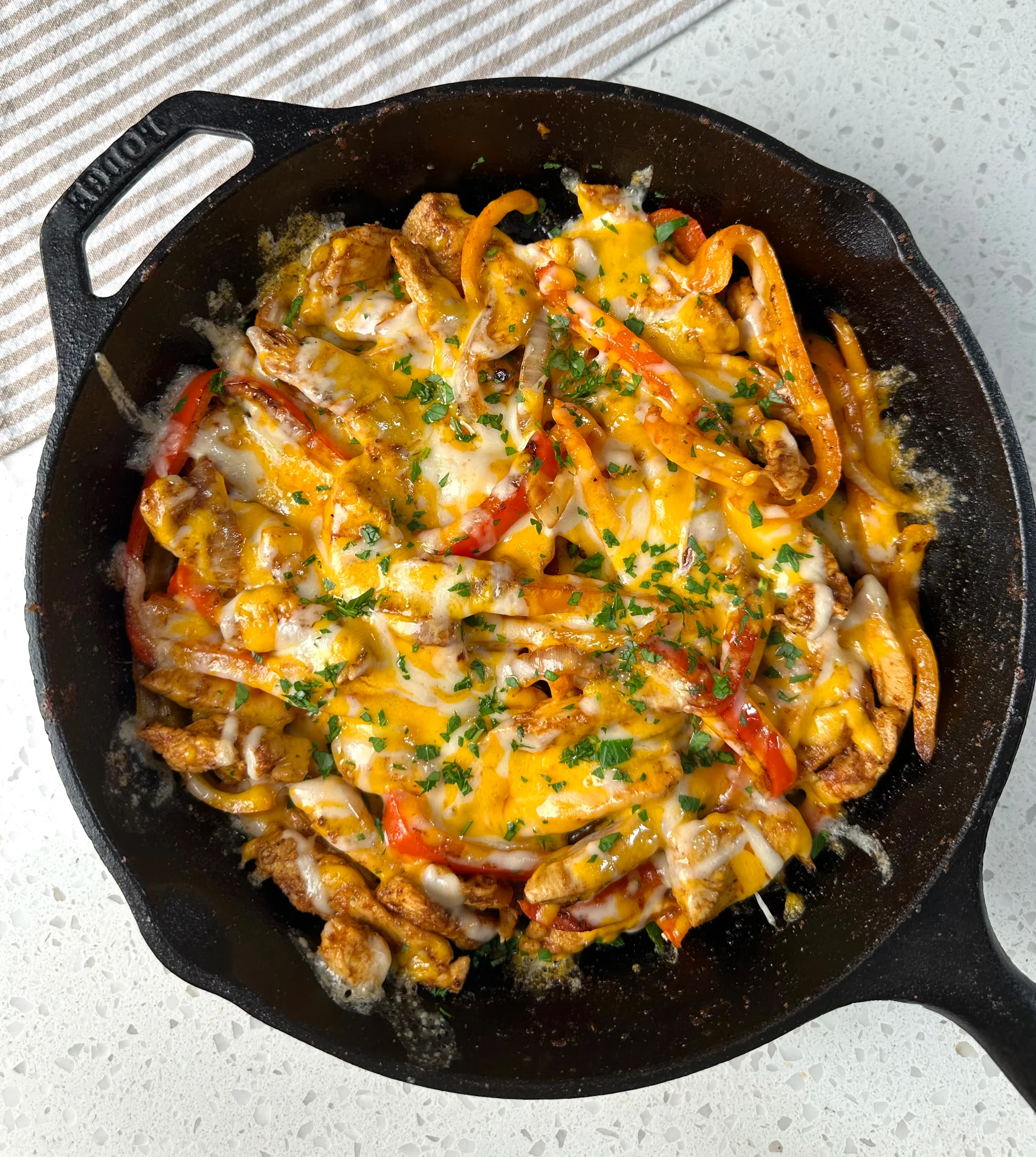 cheesy-chicken-and-pepper-skillet