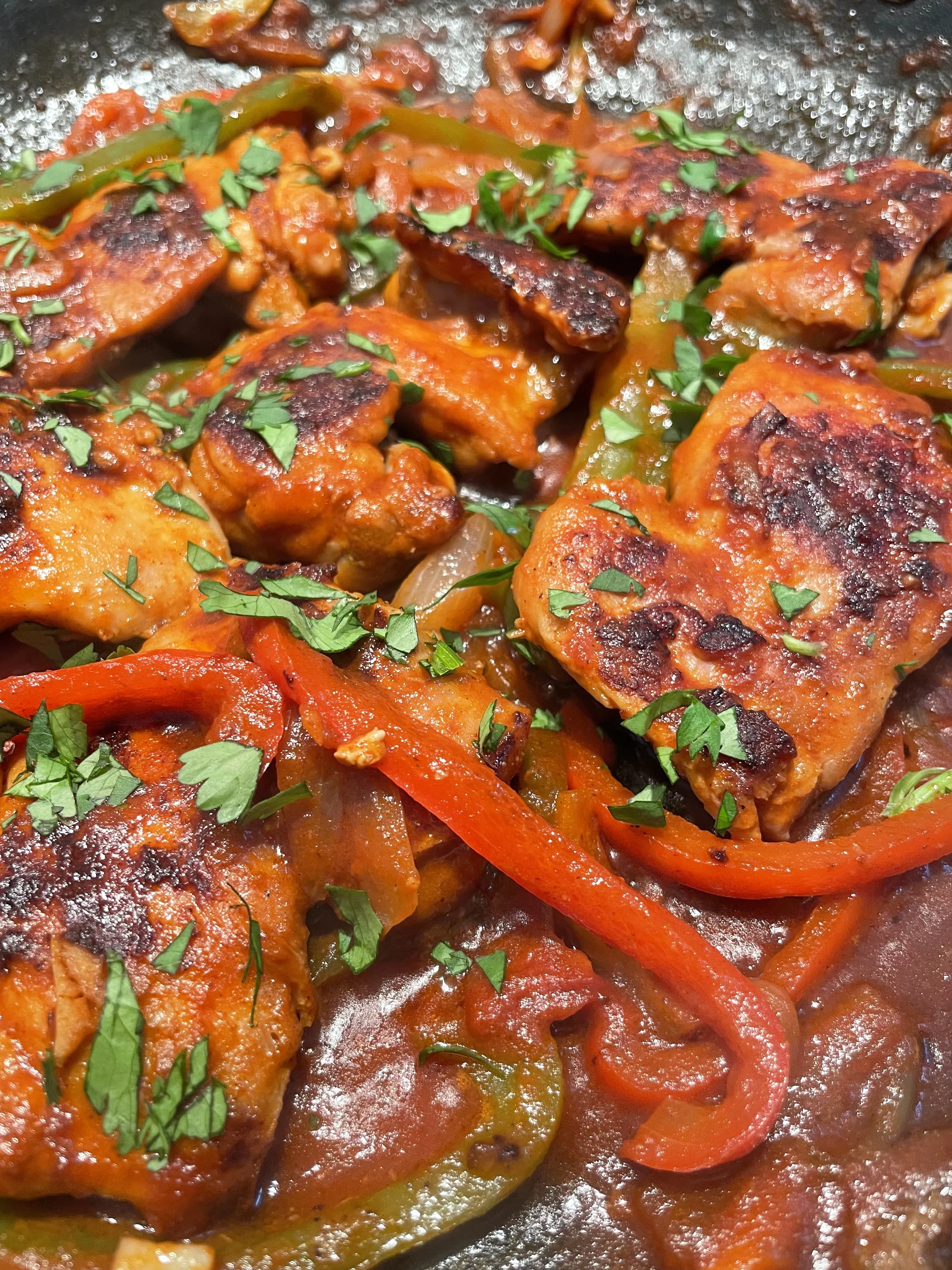 ropa-vieja-chicken-thighs