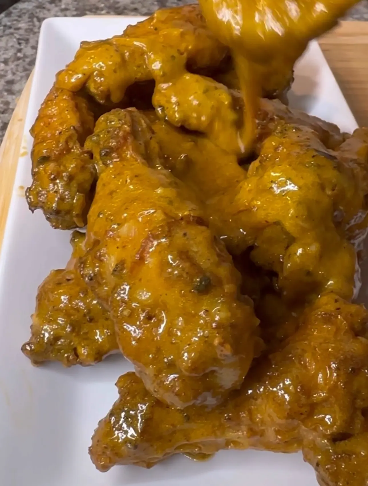 louisiana-liquid-gold-wings
