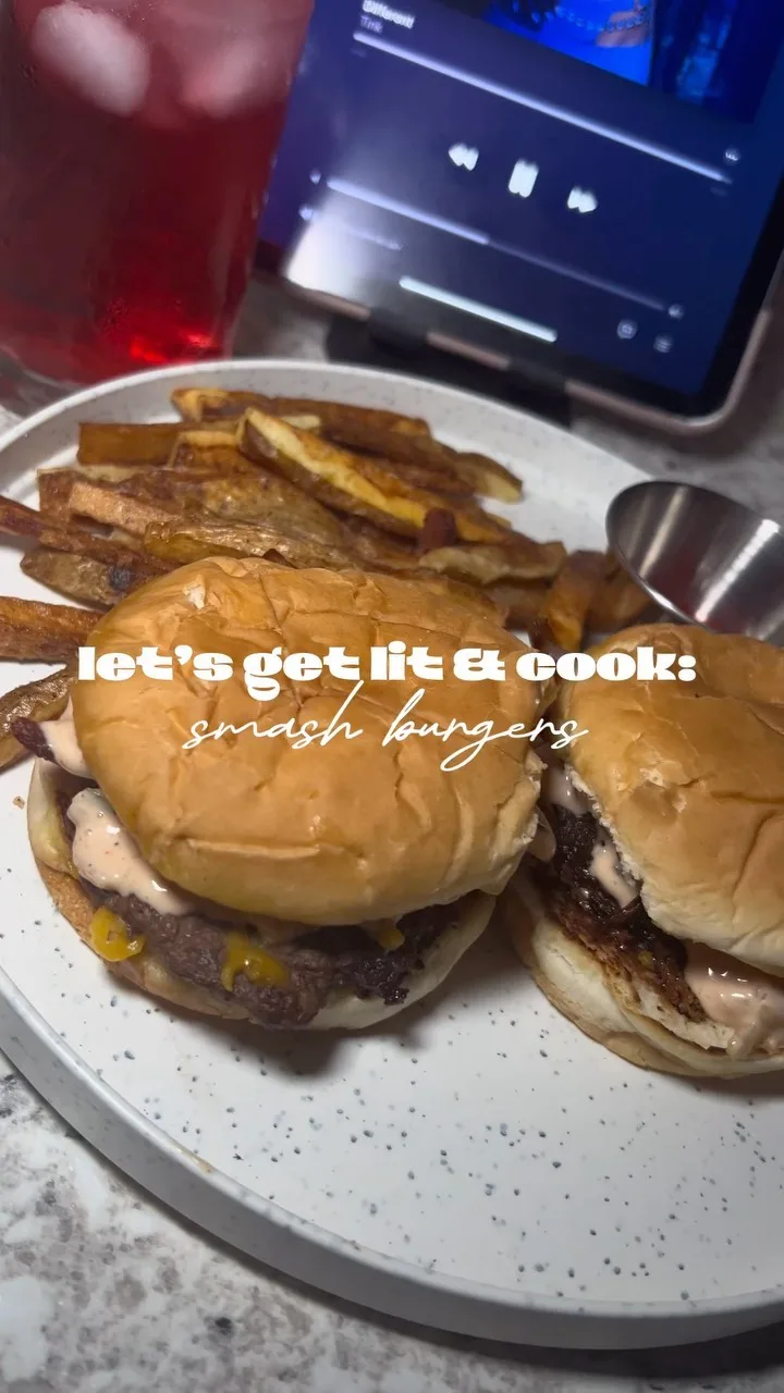smash-burgers-and-fries