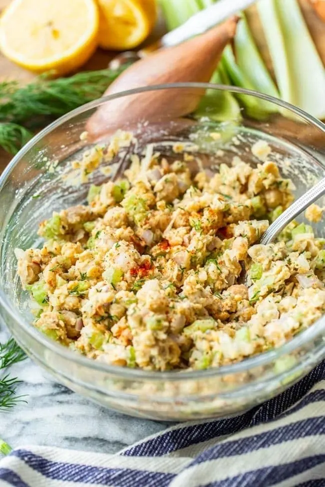 smashed-chickpea-salad