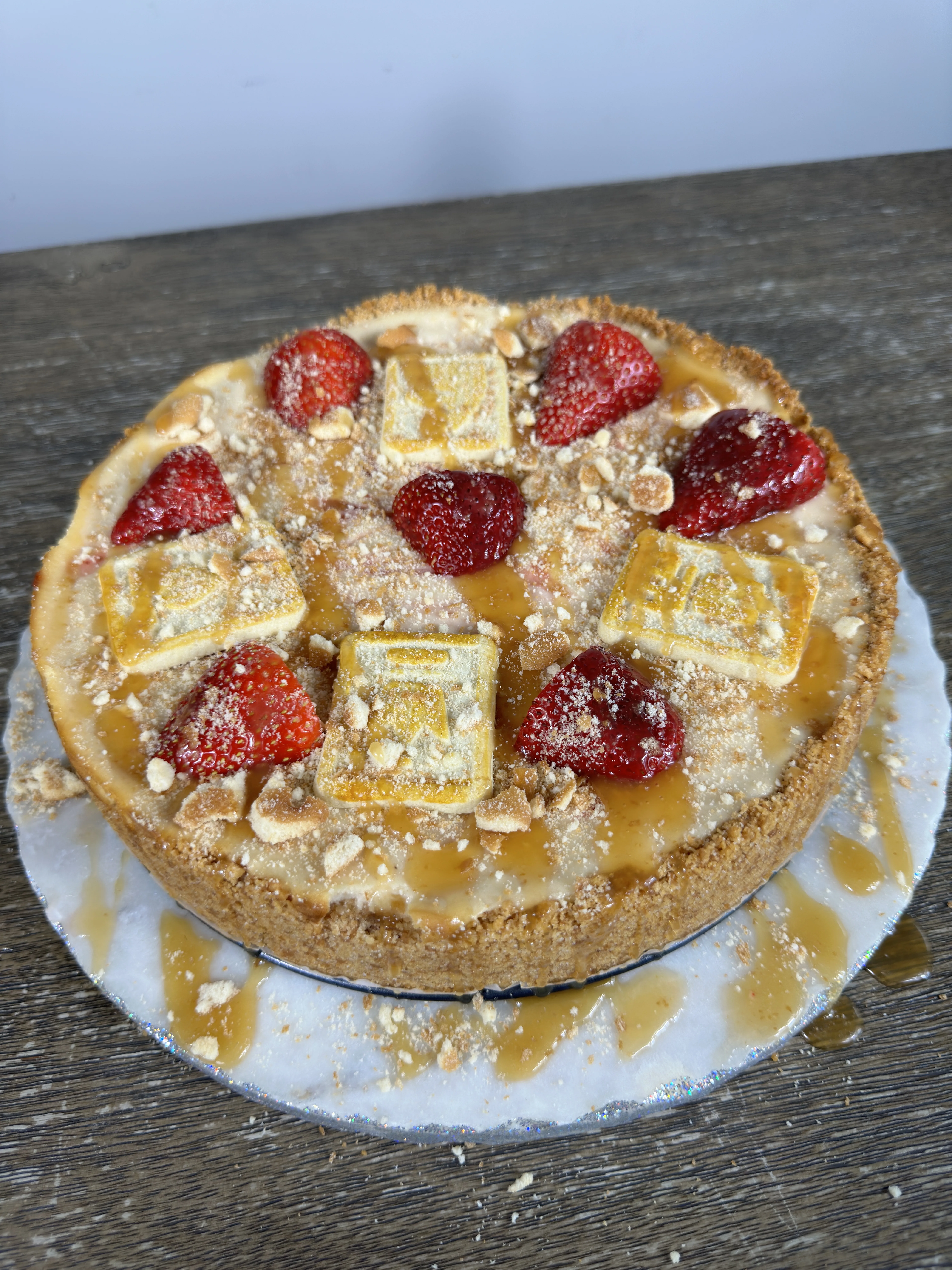 strawberry-banana-pudding-cheesecake