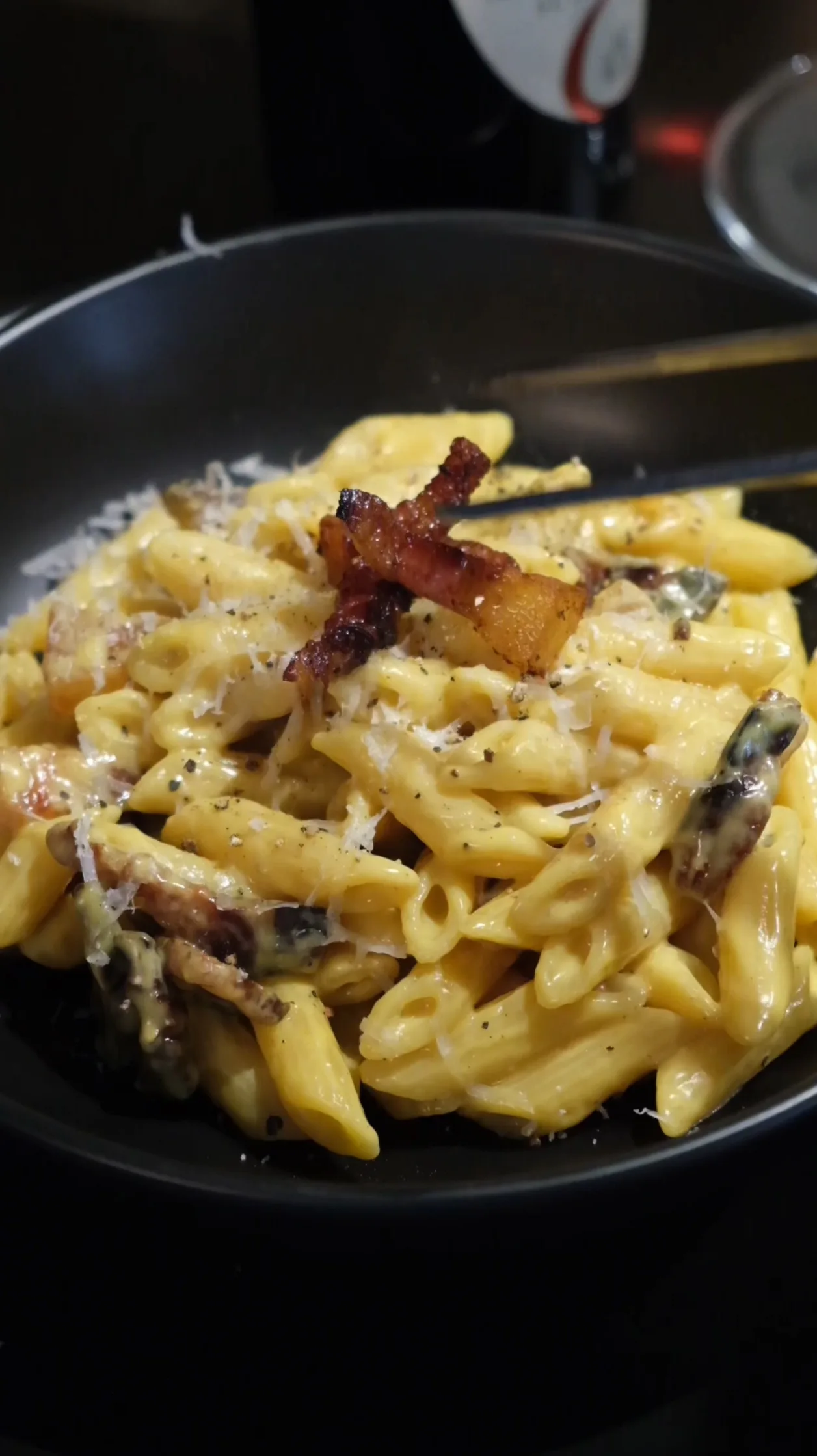 penne-alla-carbonara