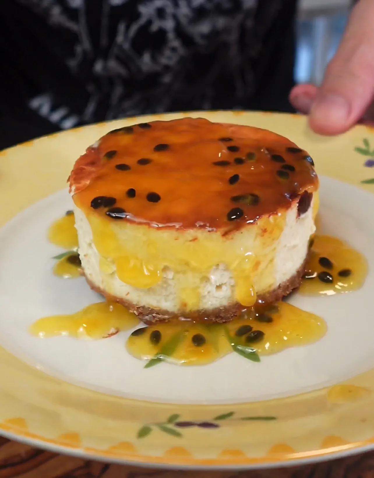 passionfruit-cheesecake