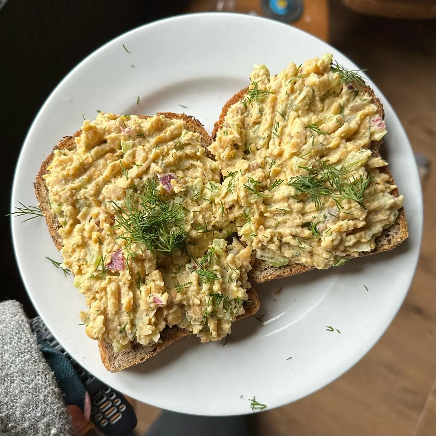 chickpea-'tuna'-on-sourdough-toast