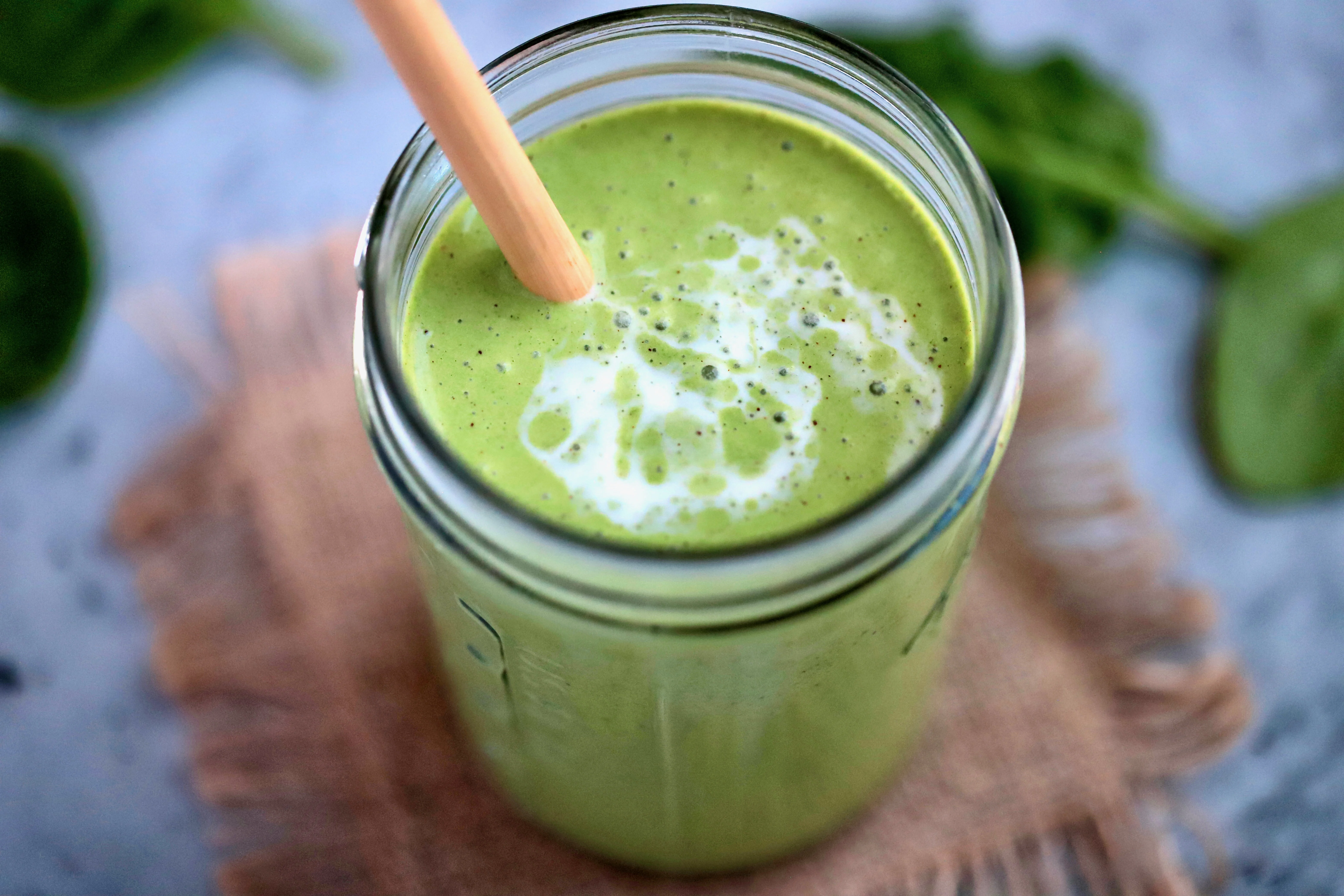 spinach-coconut-protein-smoothie