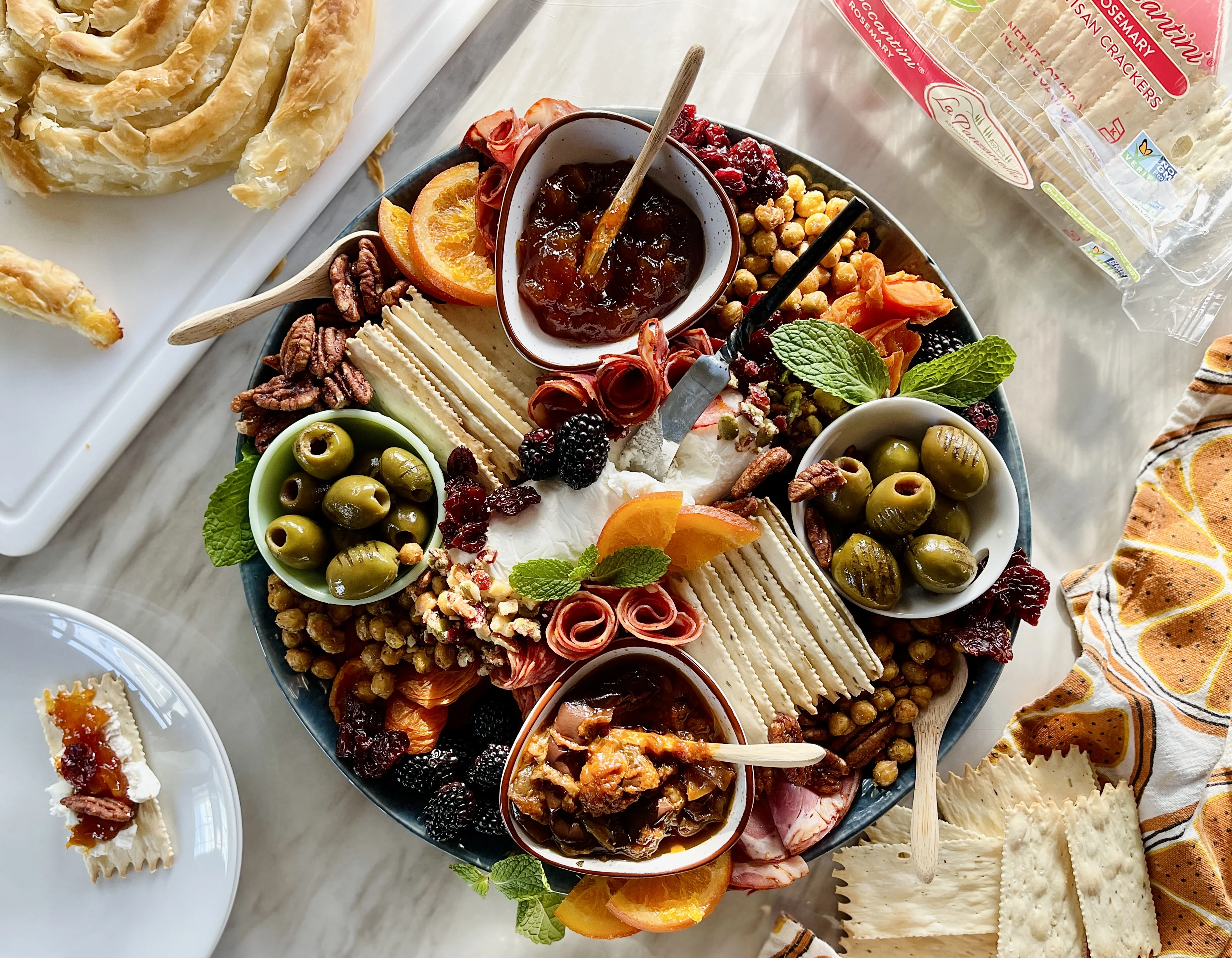 goat-cheese-and-mango-chutney-platter