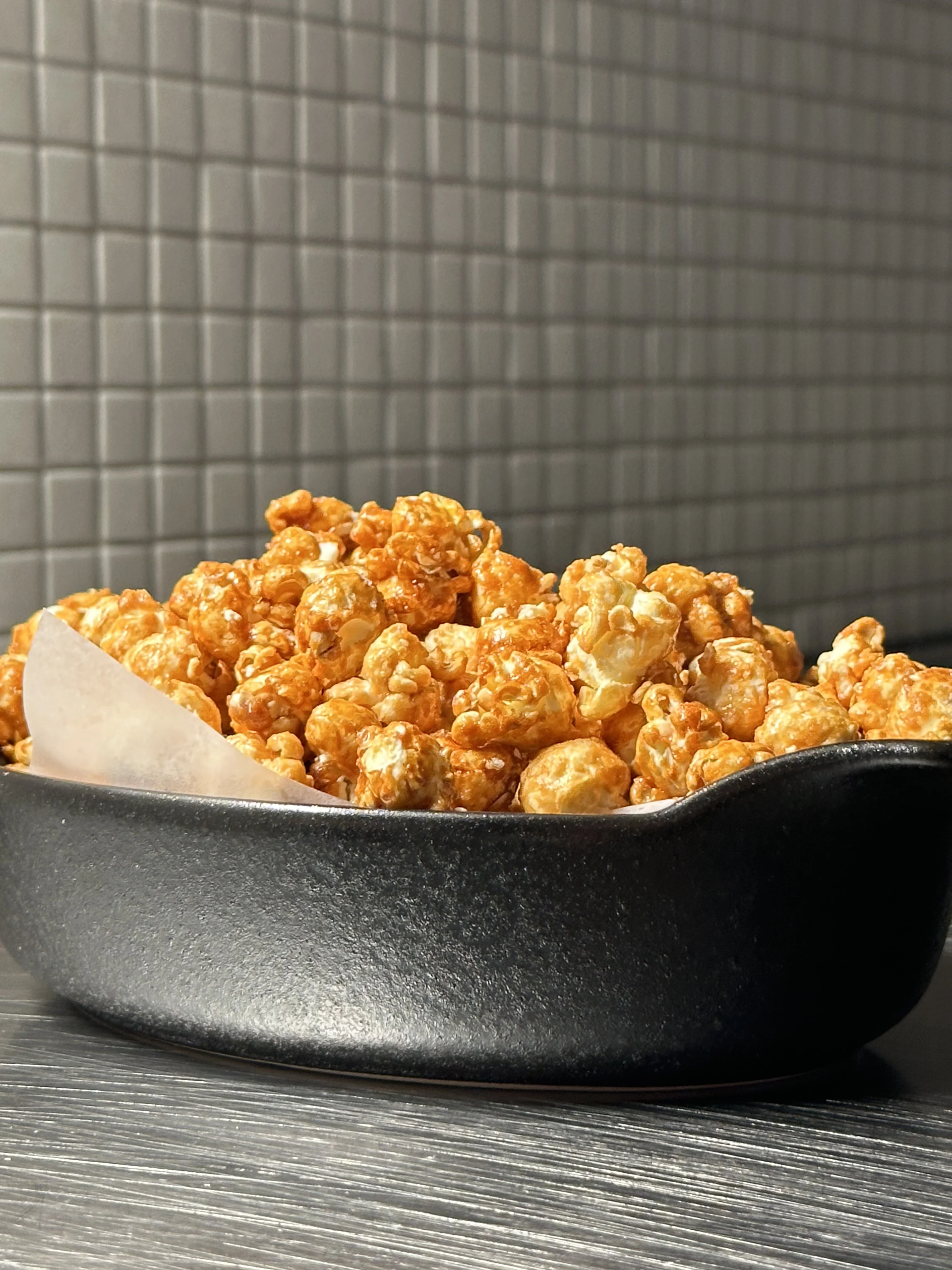 daddy's-sea-salt-golden-caramel-popcorn