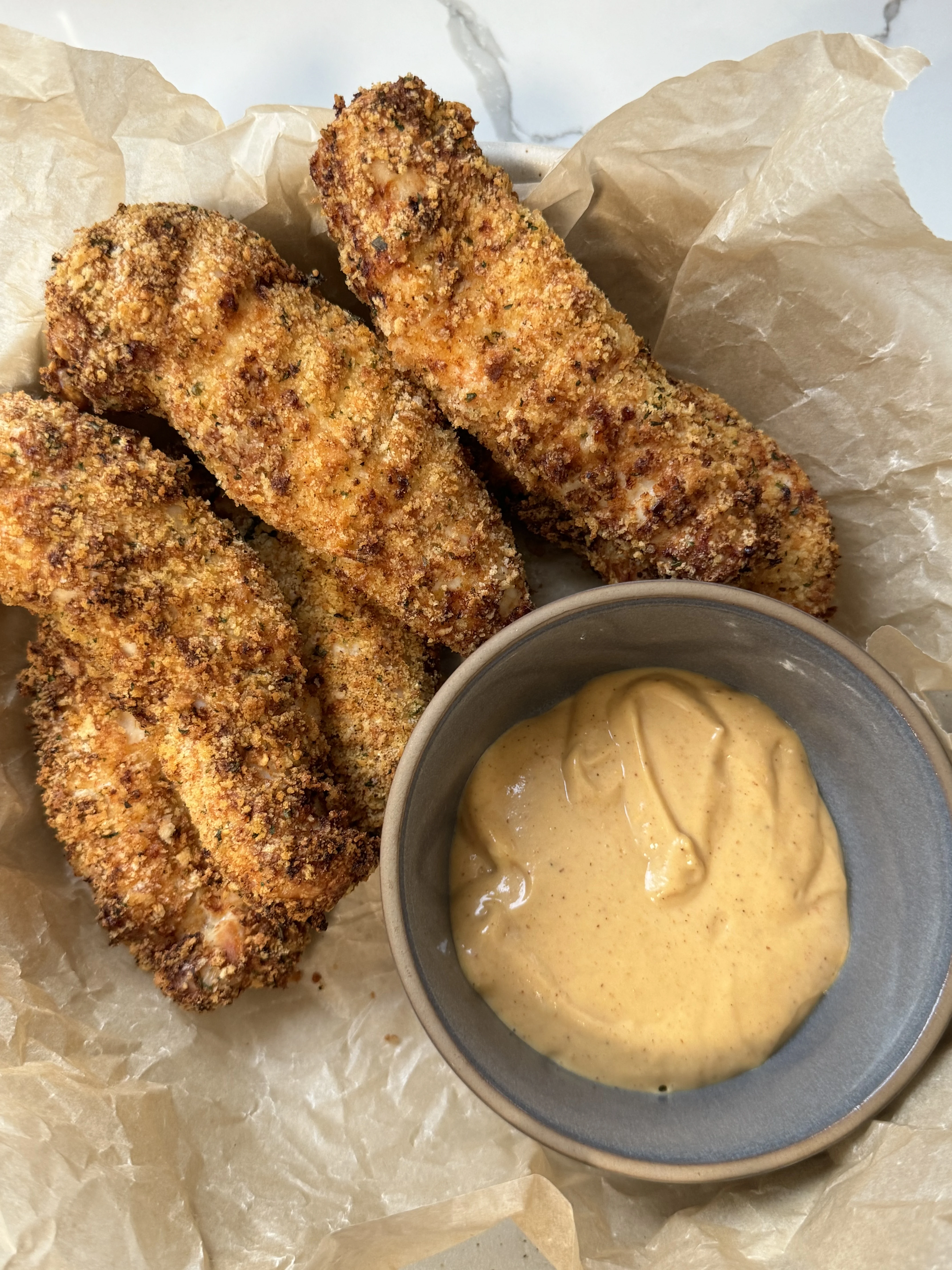 copy-cat-chick-fil-a-chicken-strips-and-sauce