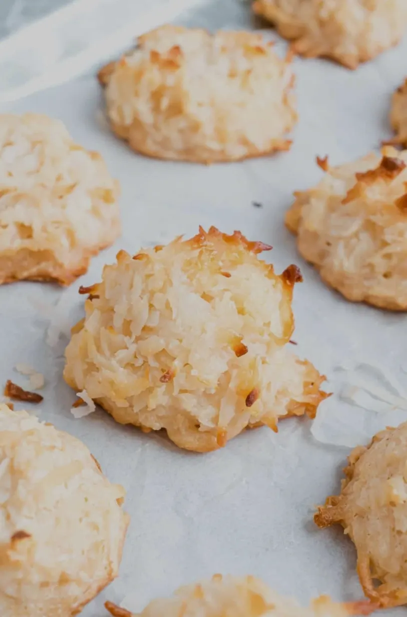 vanilla-bean-coconut-macaroons-recipe