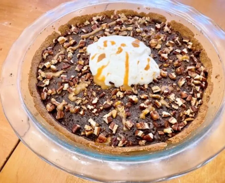 decadent-delight:-chocolate-pecan-keto-pie-with-boozy-bourbon-whipped-cream