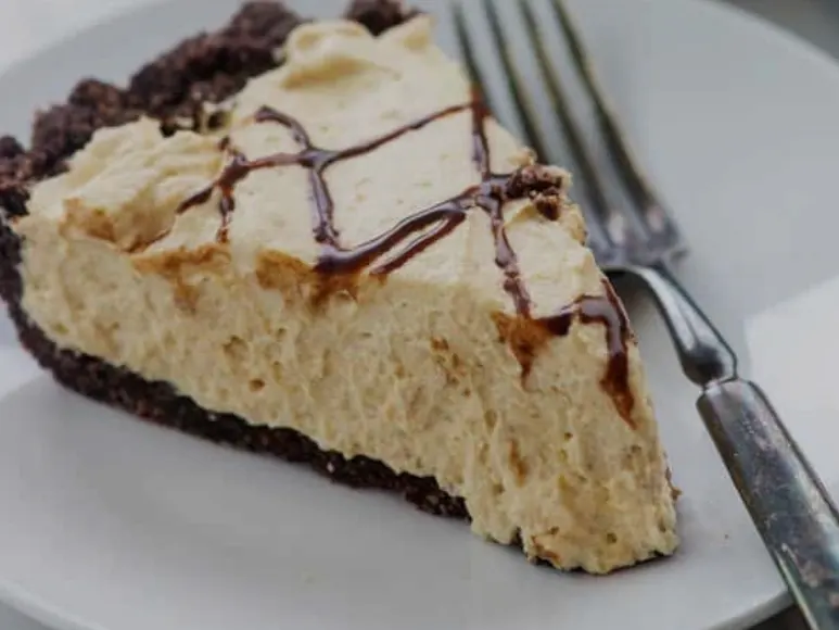 decadence-in-every-bite:-keto-peanut-butter-chocolate-pie