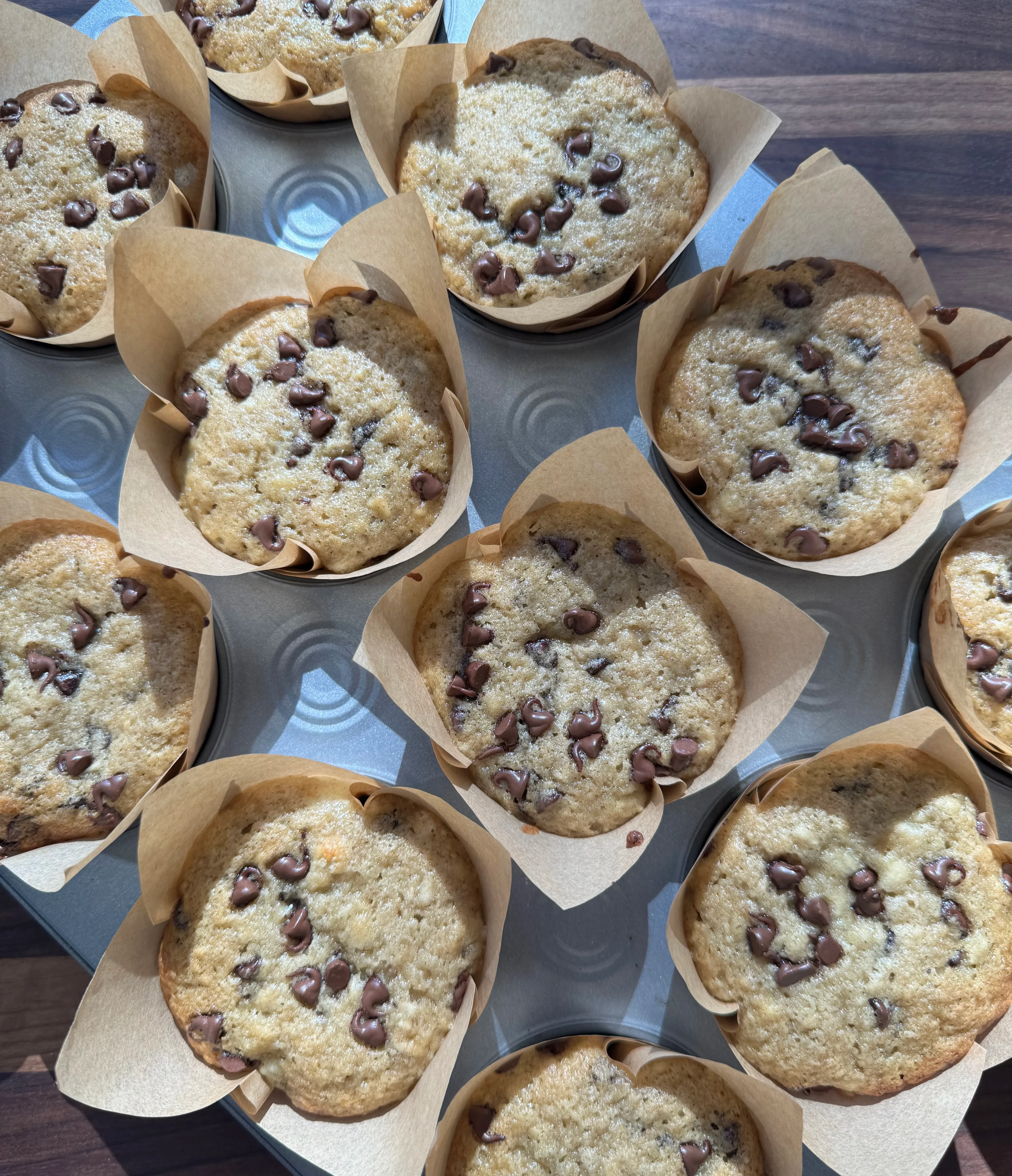 chocolate-chip-banana-bread-muffins