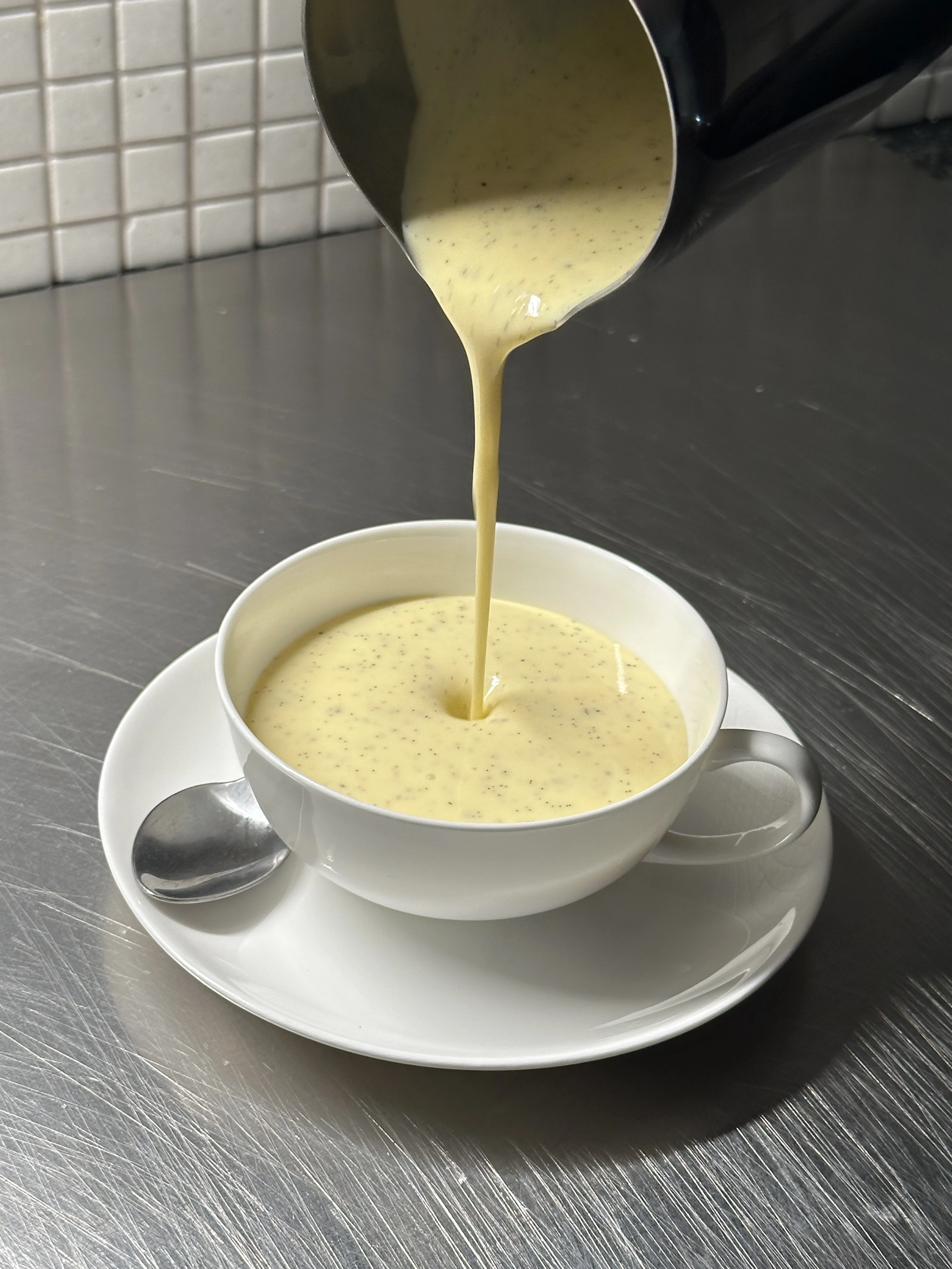 creme-anglaise-or-vanilla-cream-)