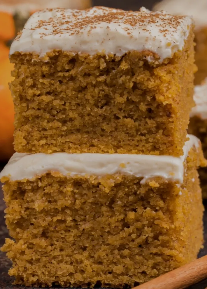 autumn-bliss:-keto-pumpkin-spice-cake-with-cinnamon-cream-cheese-frosting