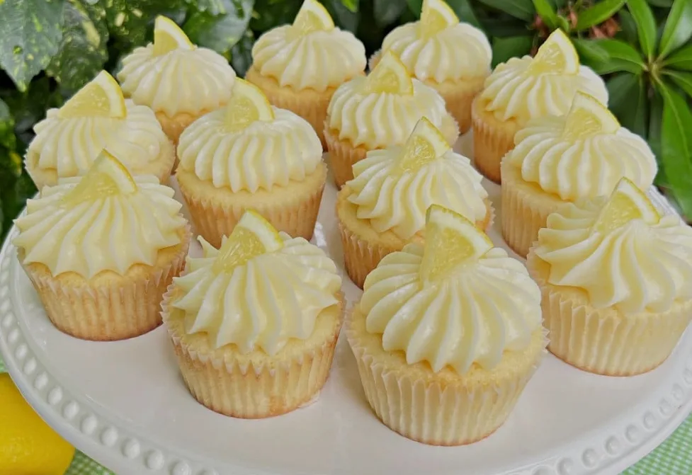 luscious-lemon-delight:-keto-coconut-flour-cupcakes-with-zesty-cream-cheese-frosting