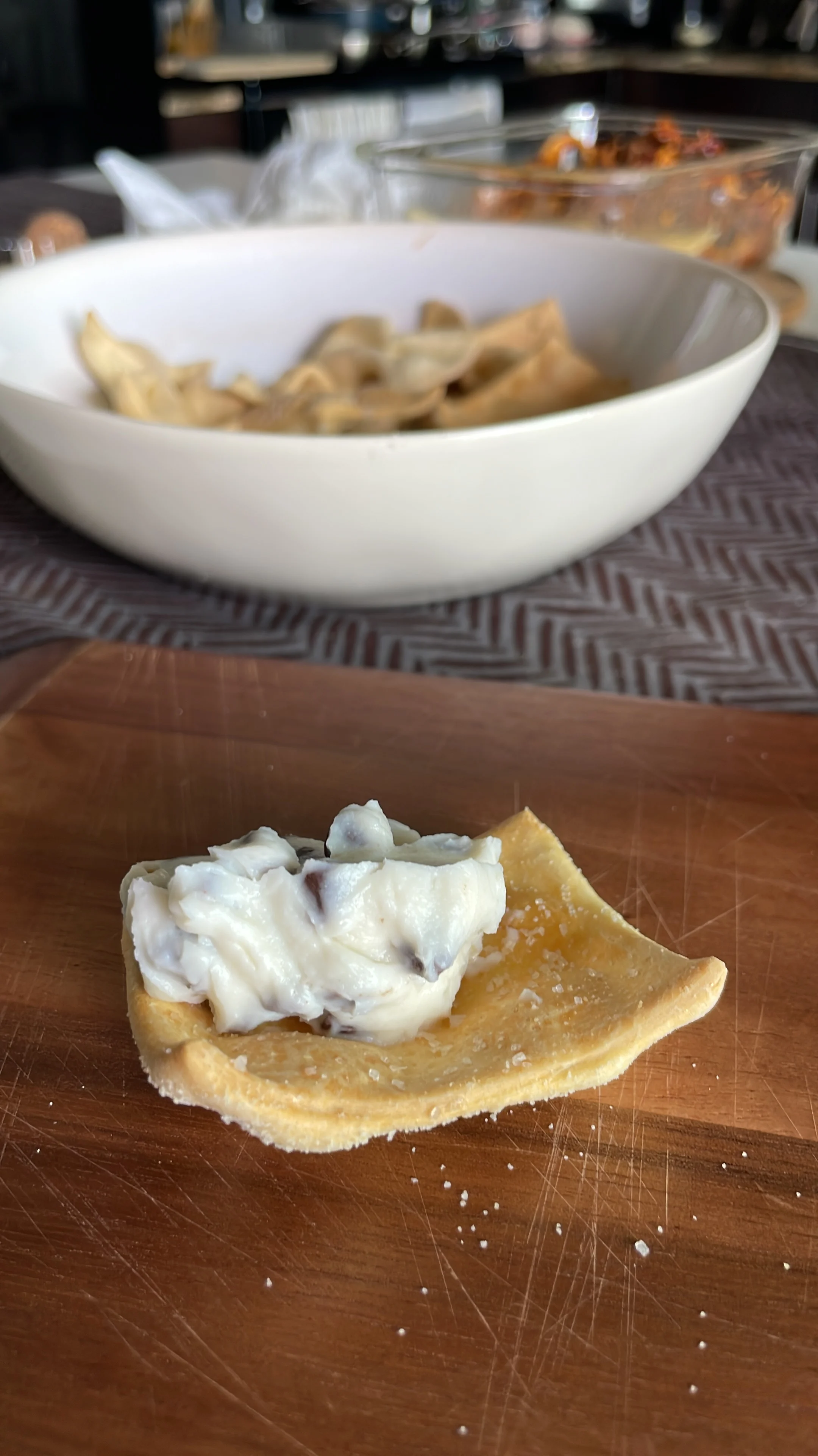 ricotta-chocolate-cannoli"-dip