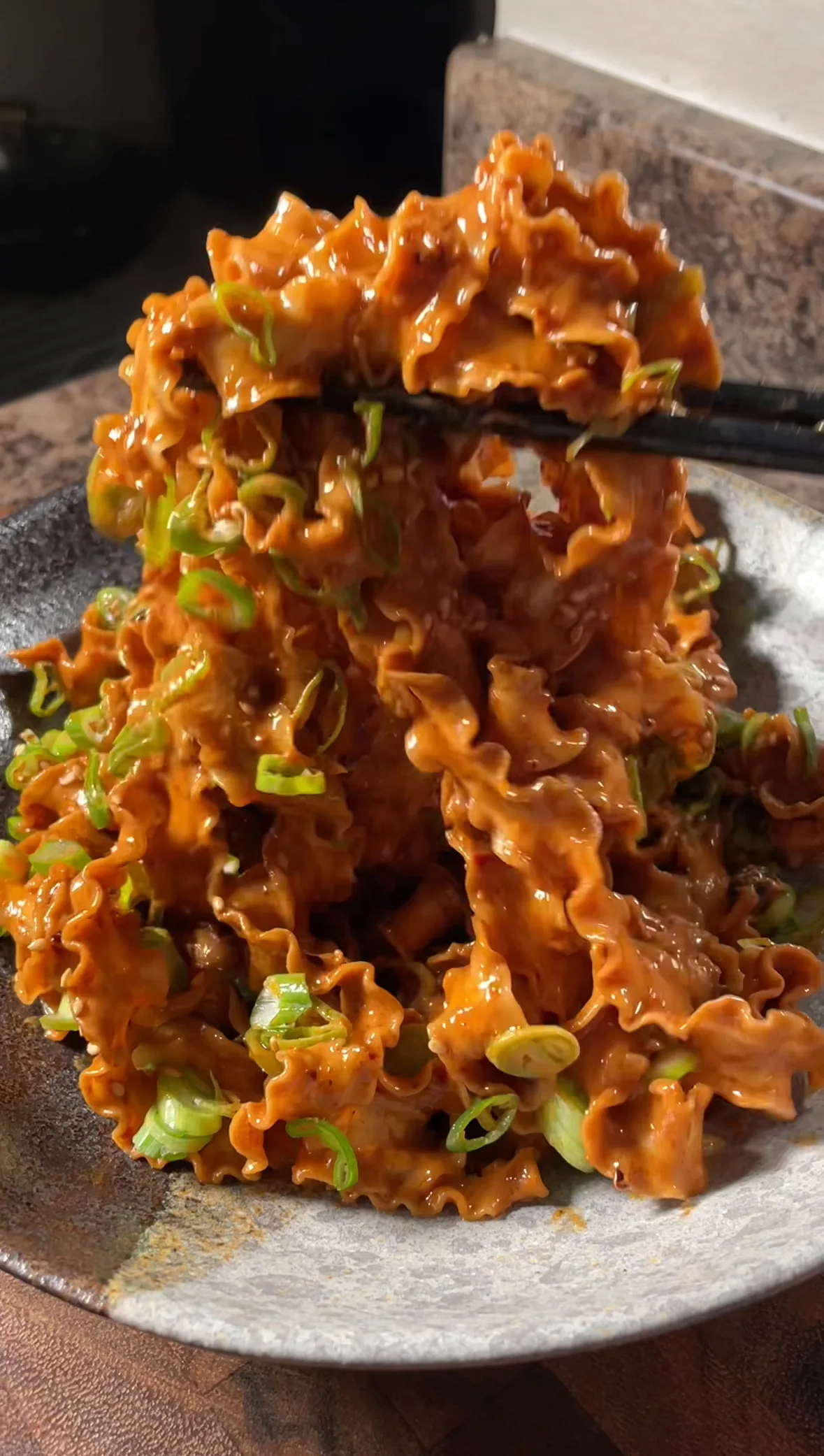 5-min-peanut-chili-noods