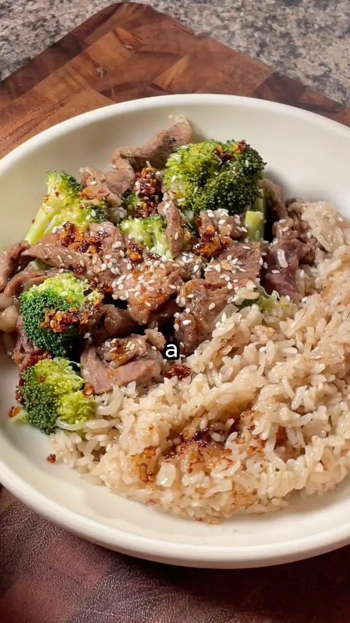 rice-with-rib-eye-steak-and-broccoli