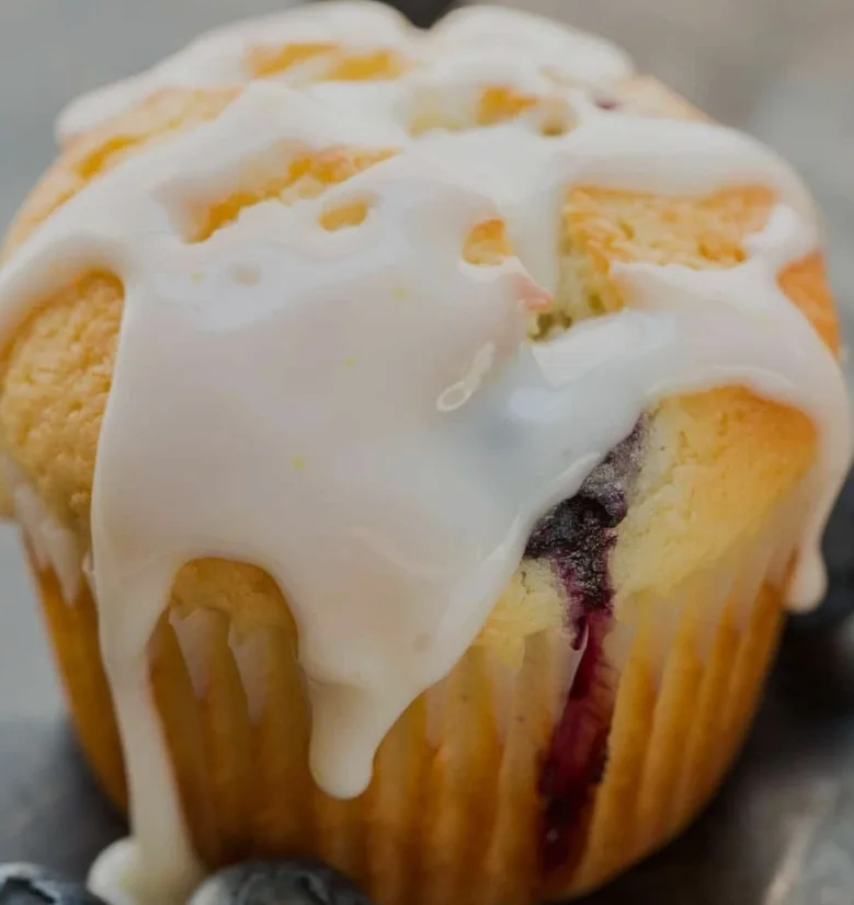 zesty-bliss:-keto-blueberry-almond-flour-cupcakes-with-lemon-glaze