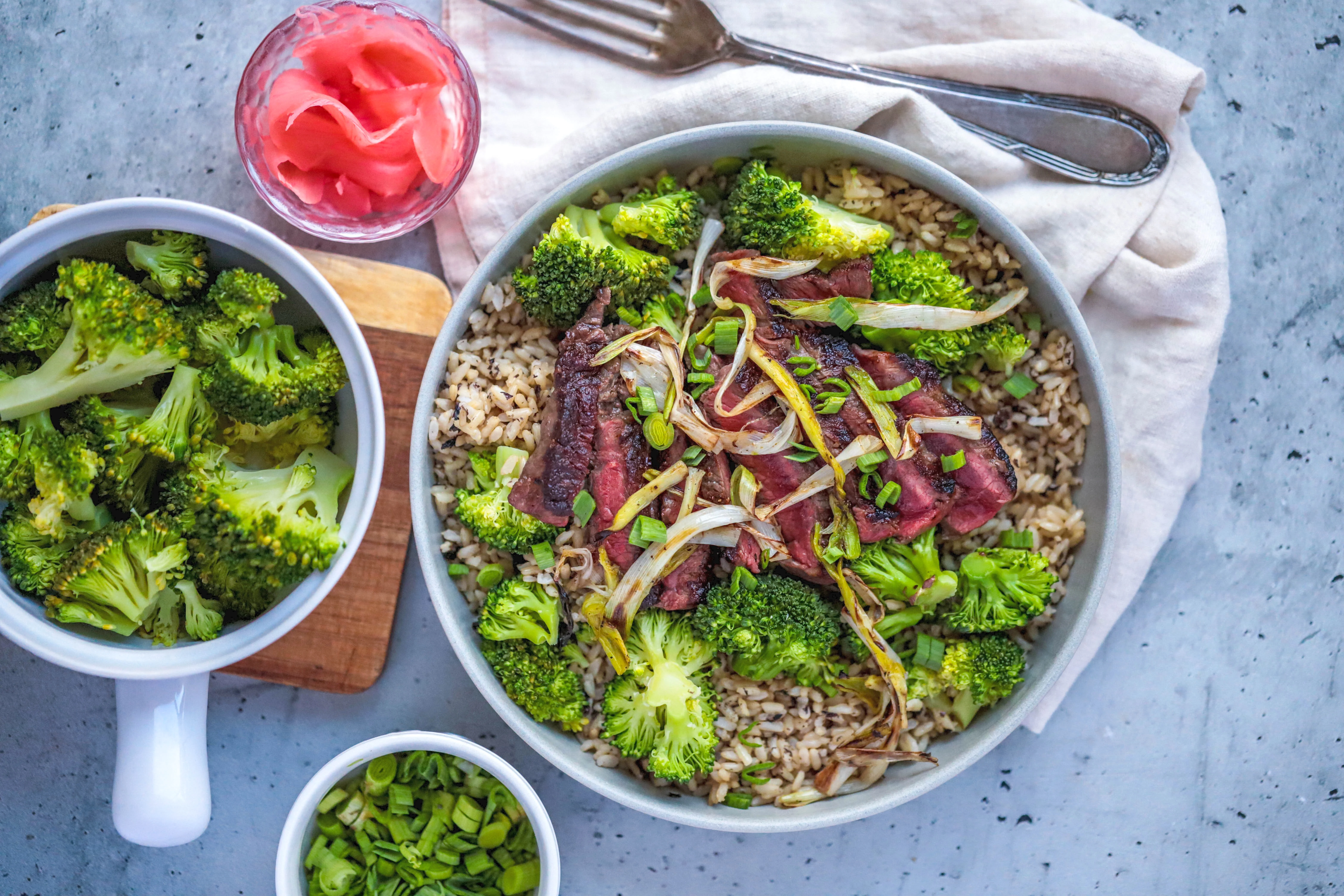 broccoli-and-steak-protein-bowl