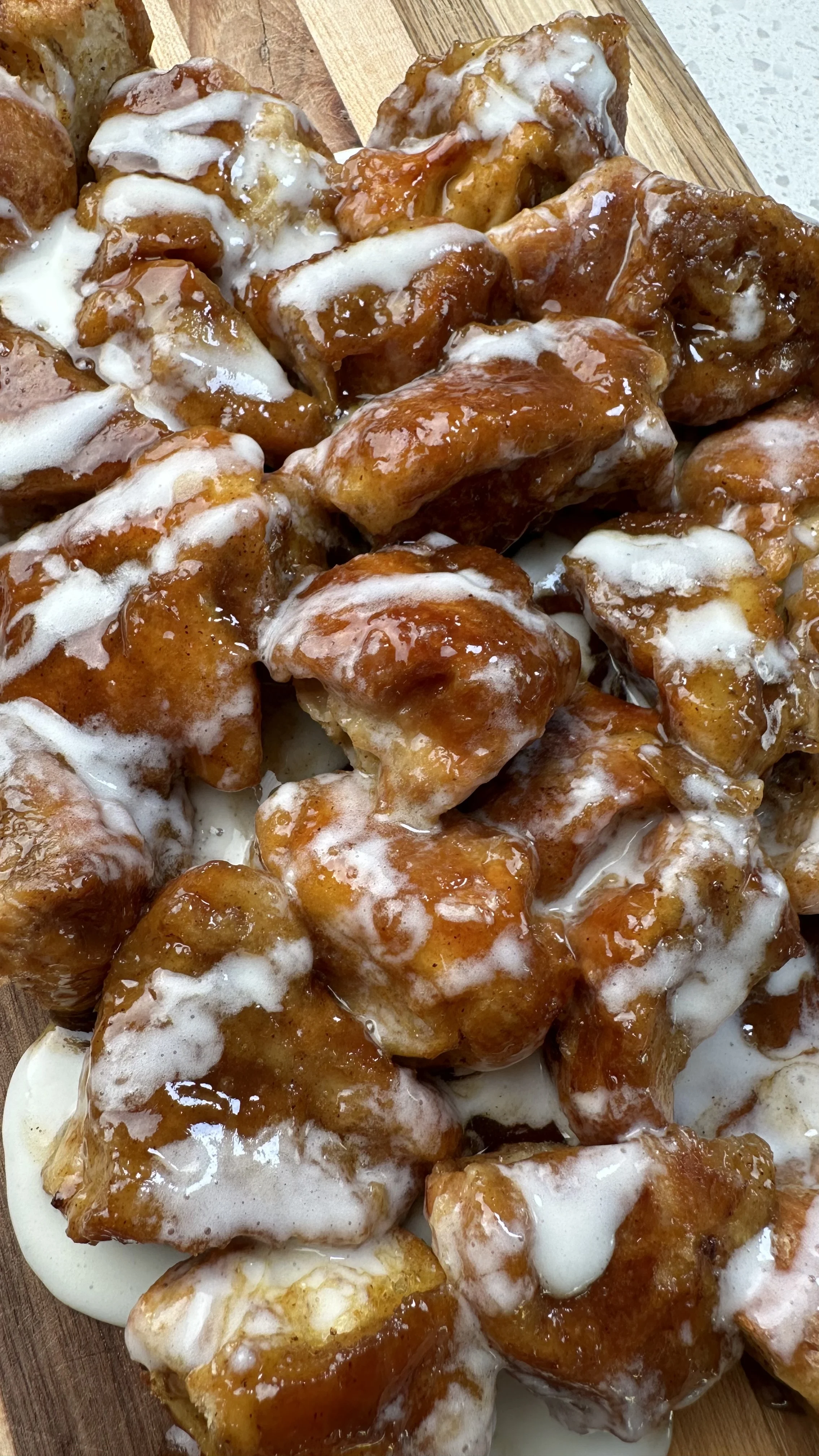 sticky-cinnamon-roll-croissants