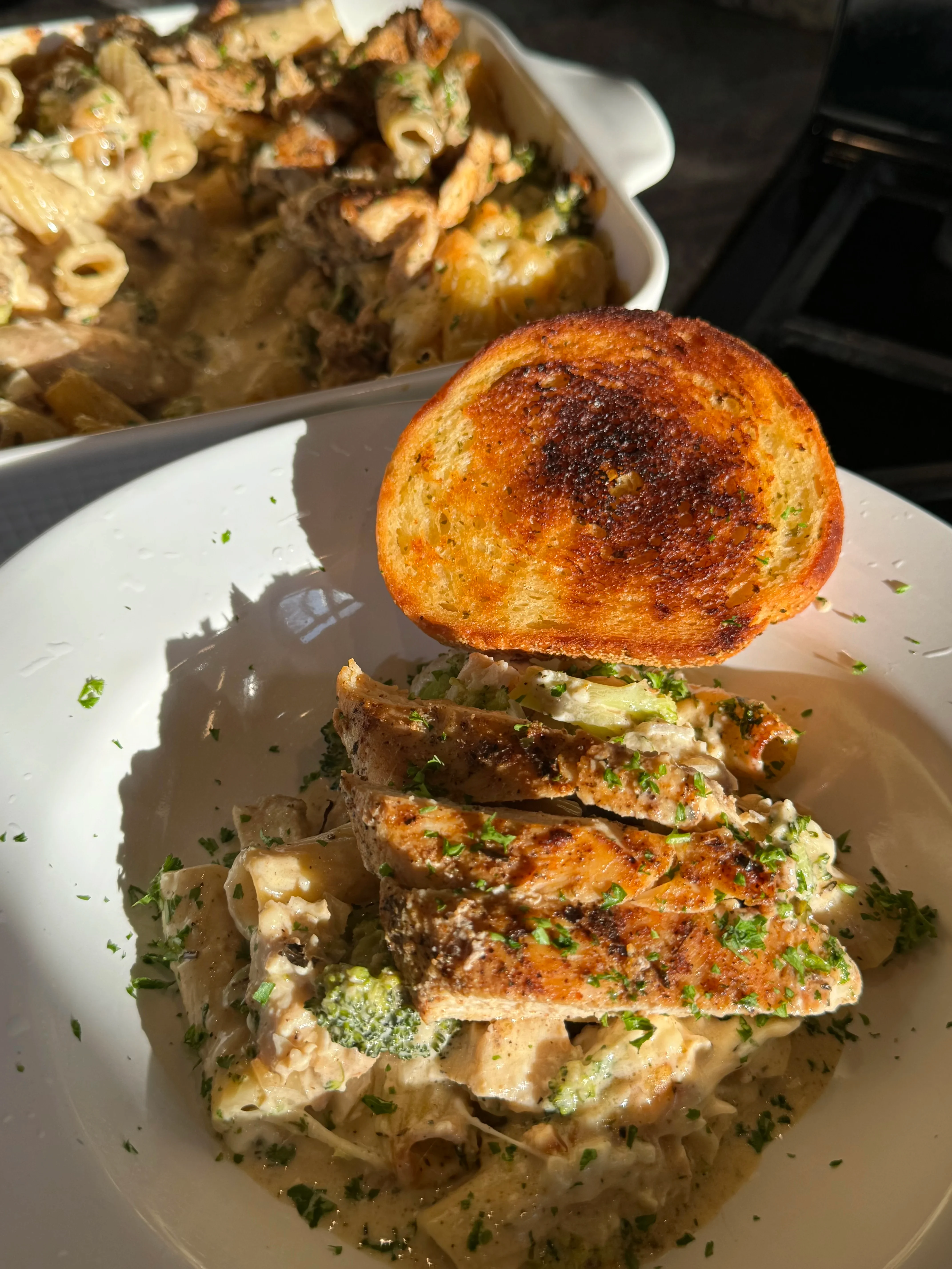 chicken-and-broccoli-alfredo-bake