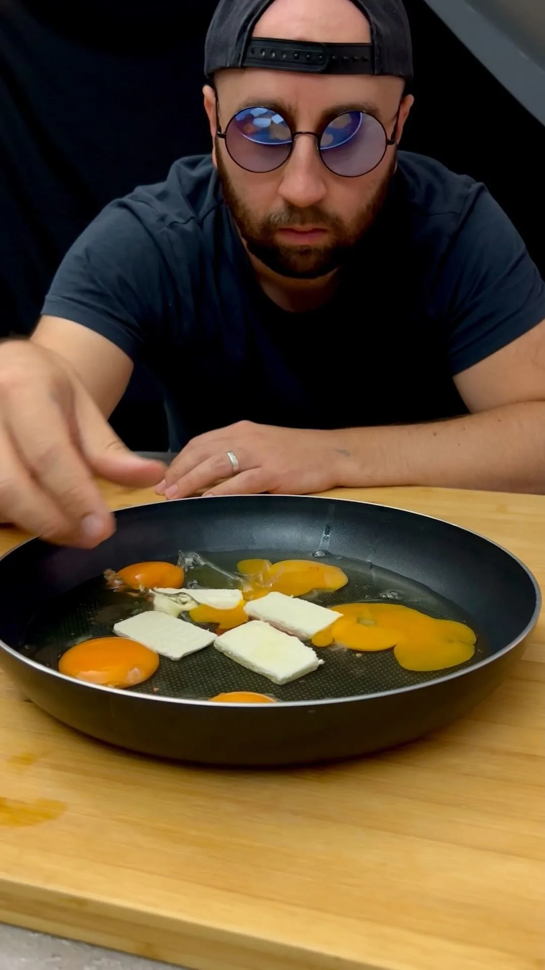 gordon-ramsay-style-perfect-scrambled-eggs