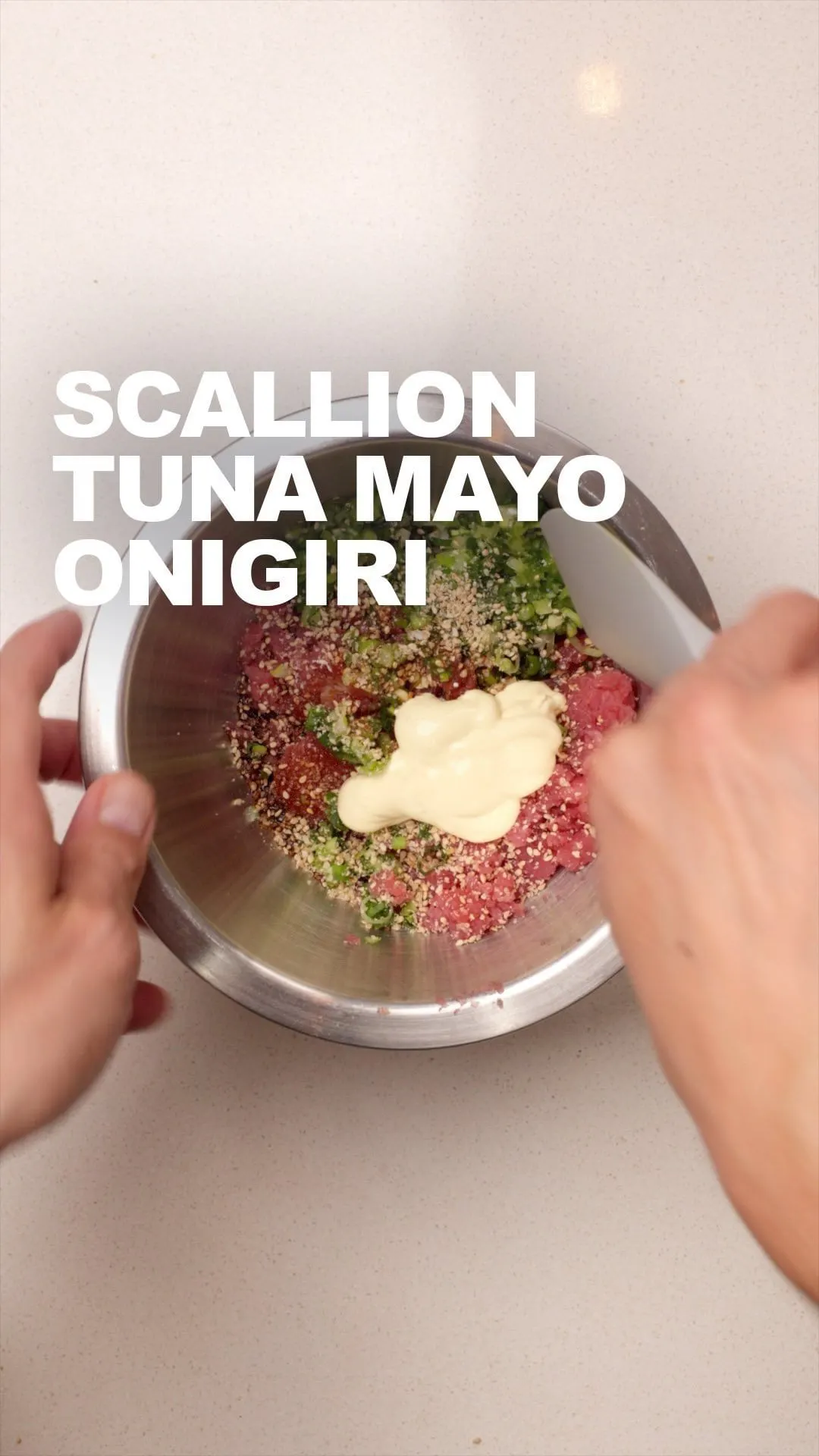 scallion-tuna-mayo-onigiri