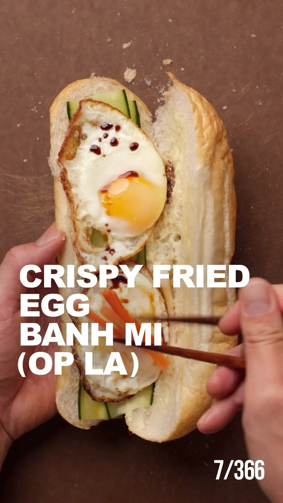crispy-fried-egg-banh-mi-pickled-daikoncarrots