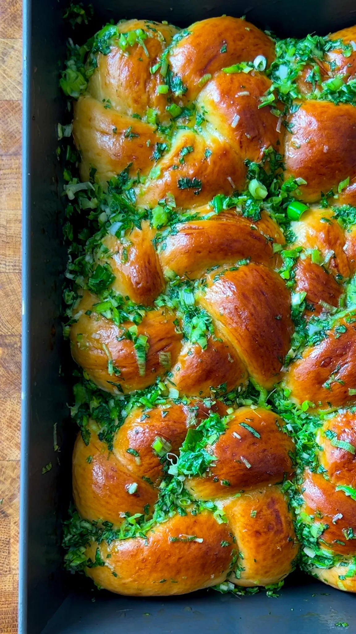 green-garlic-knots
